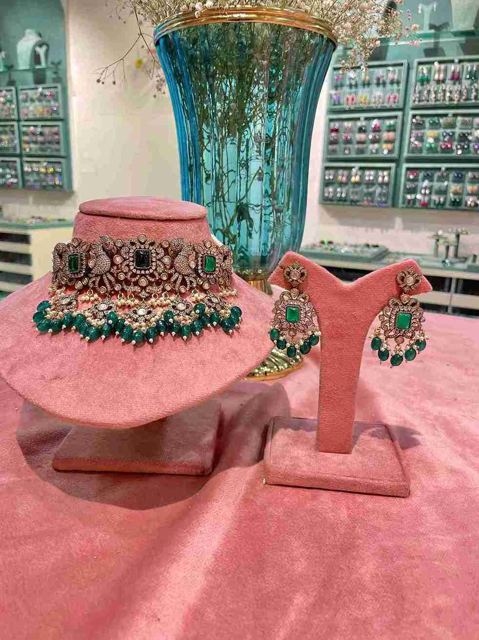 SIYA GREEN VICTORIAN CHOKER SET image 0