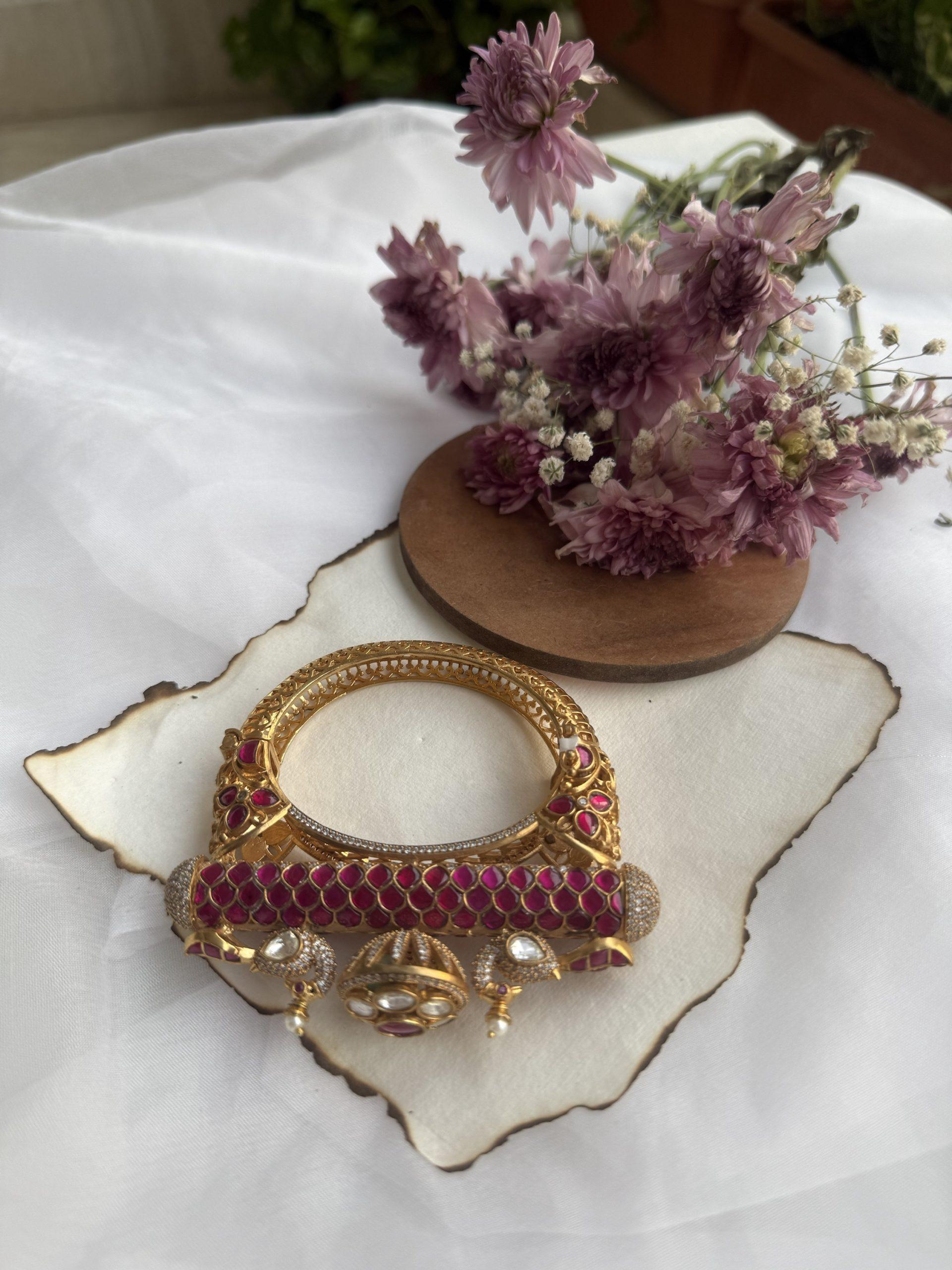 peacock pink Bangle image 0