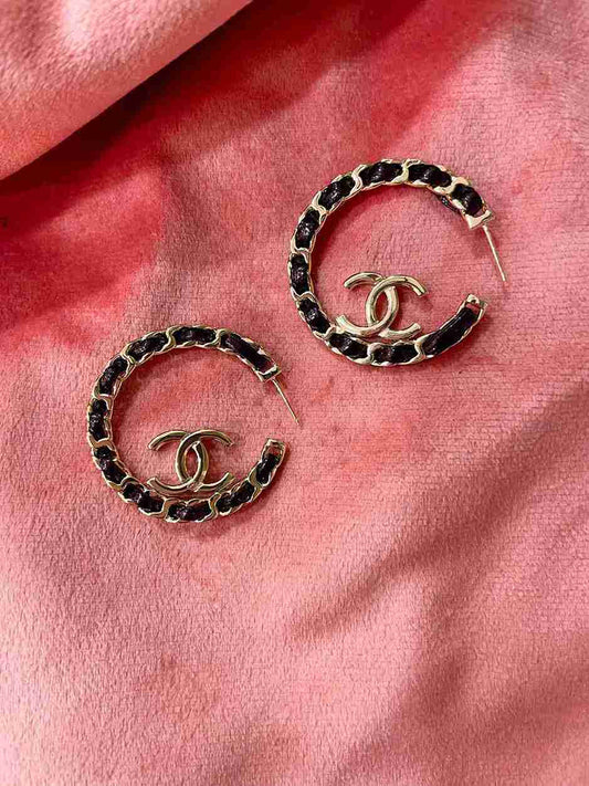 CHANEL HOOPS image 0