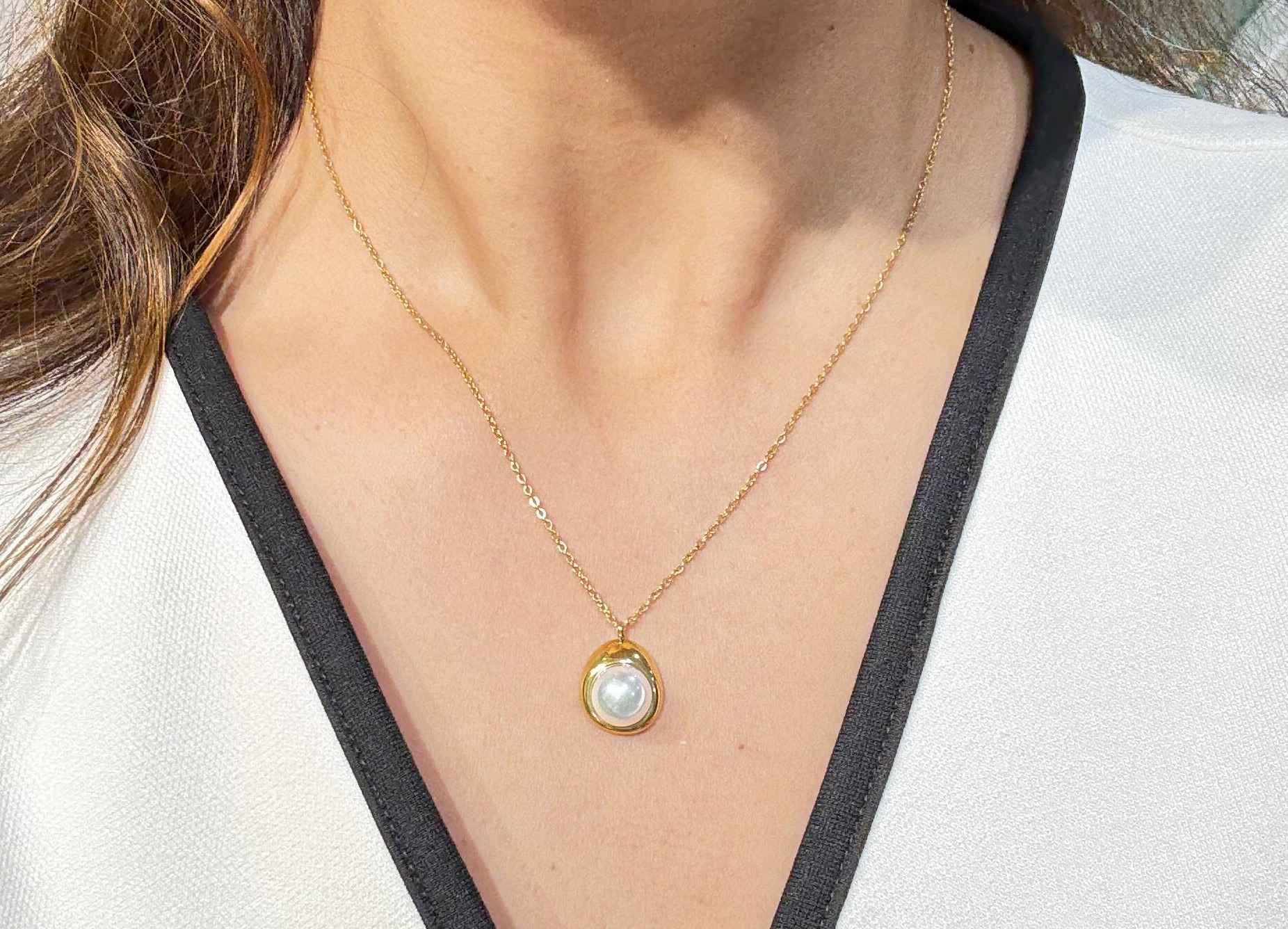 PEARL GOLD PENDENT image 0