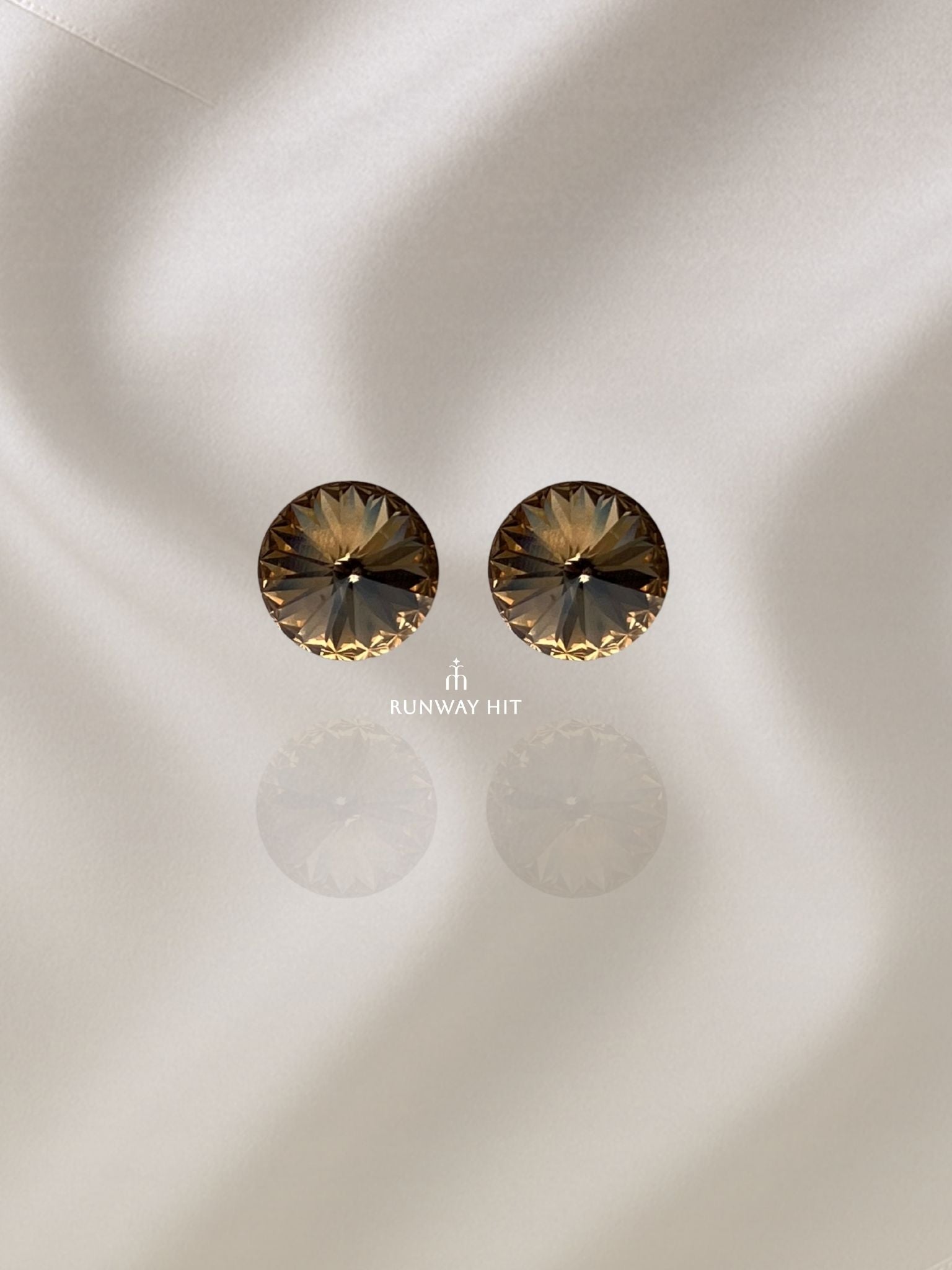 SWAROVSKI PATENT STUD