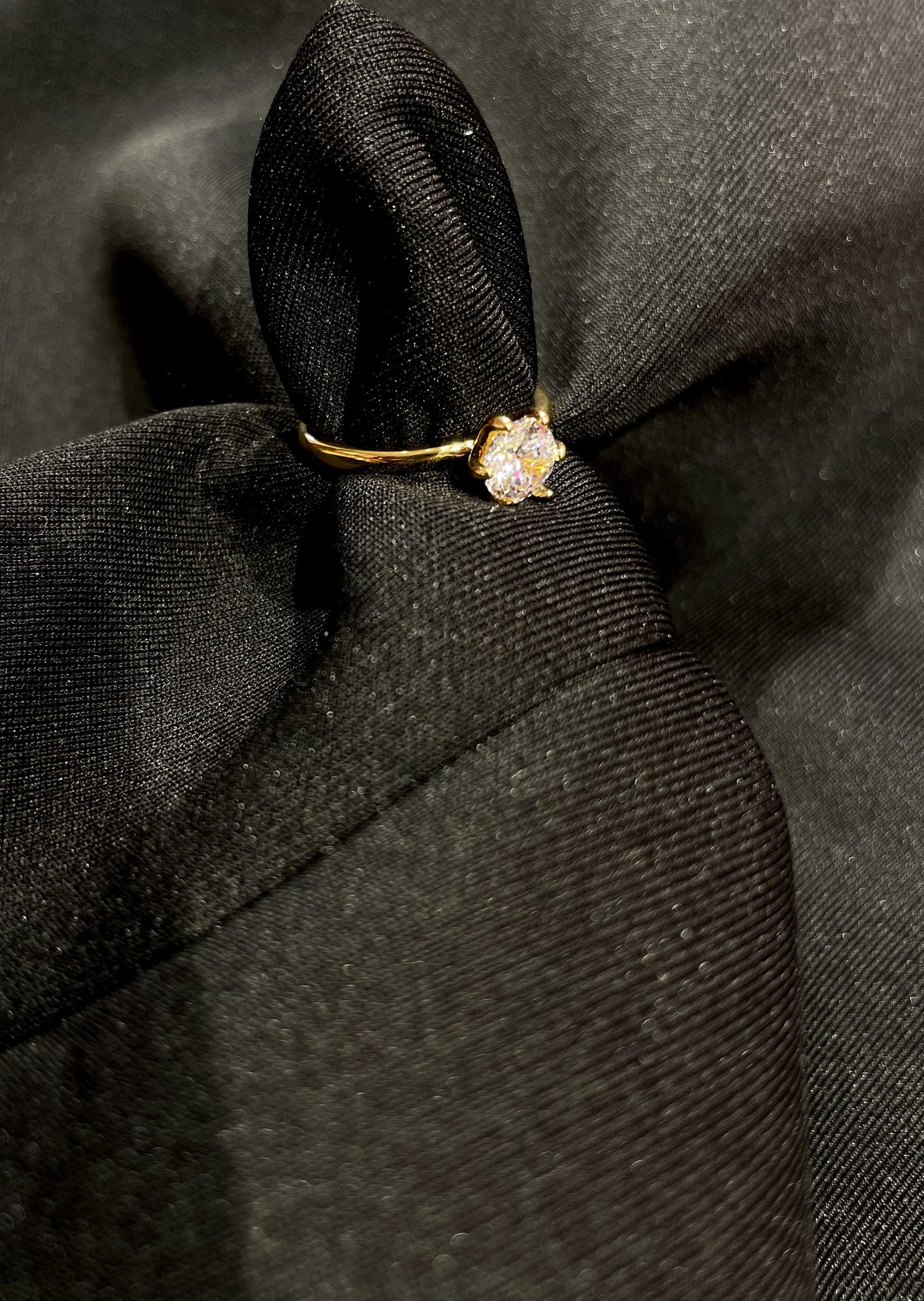 DALLAS SOLITAIRE GOLD RING image 0