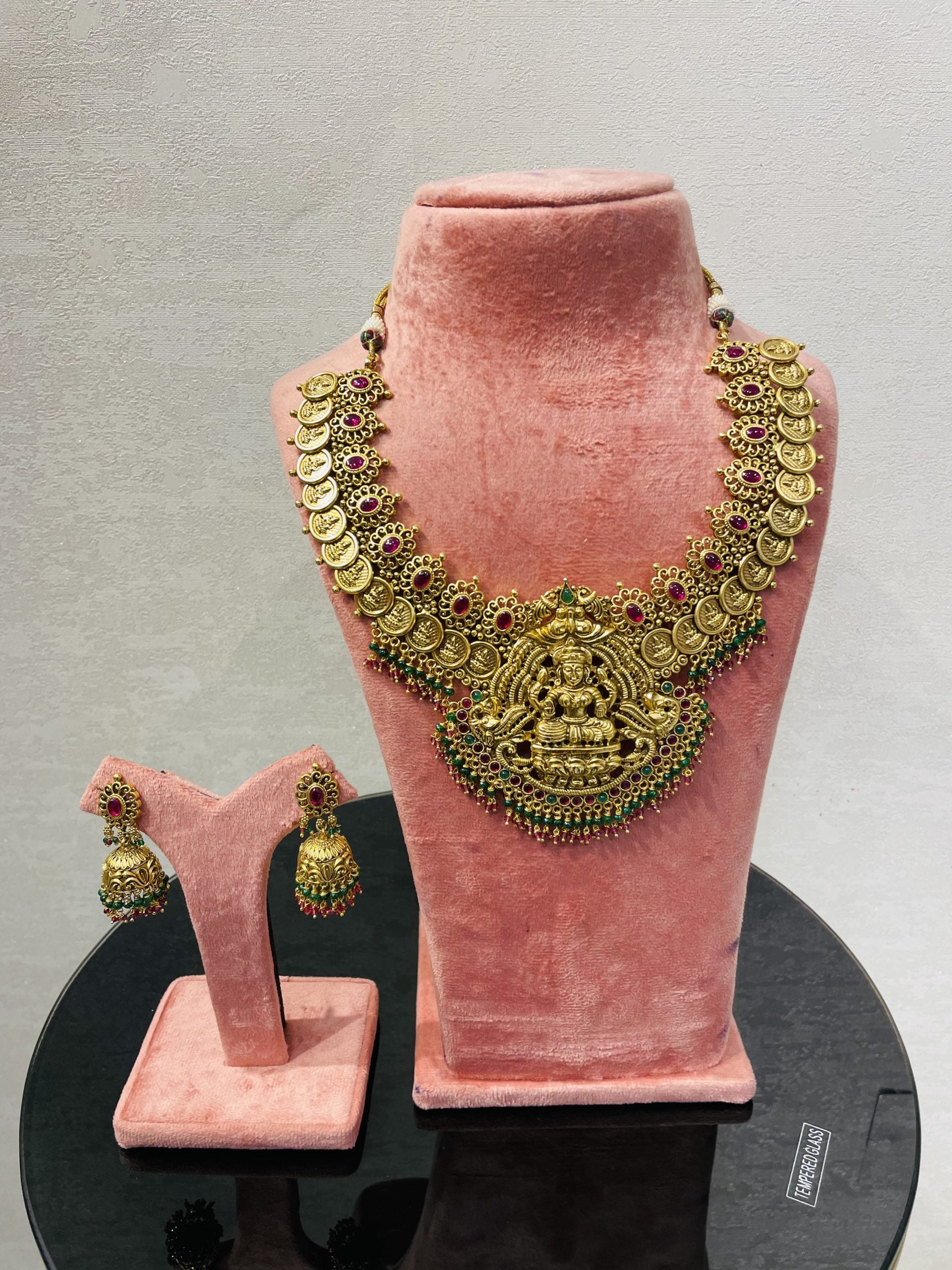 Niharika Long Temple Set image 1