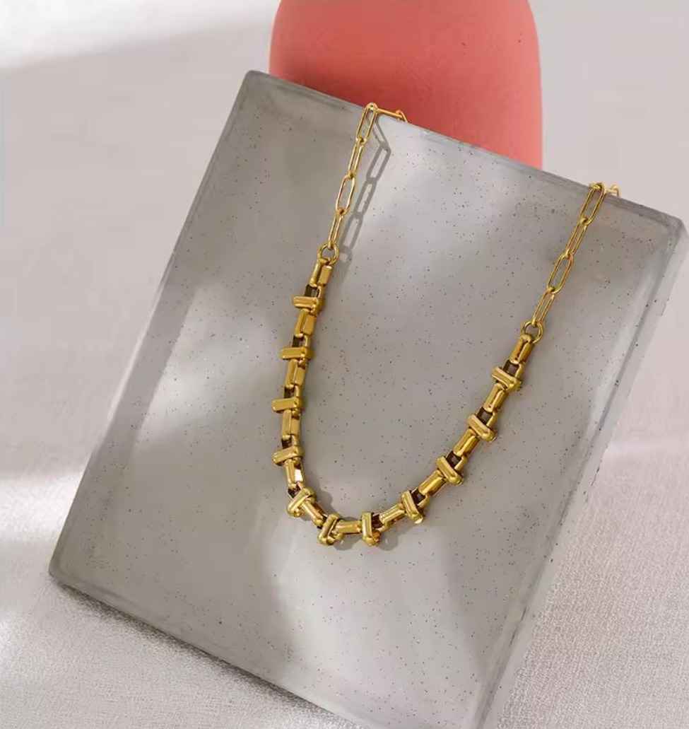 FREDDY GOLD CHAIN image 0