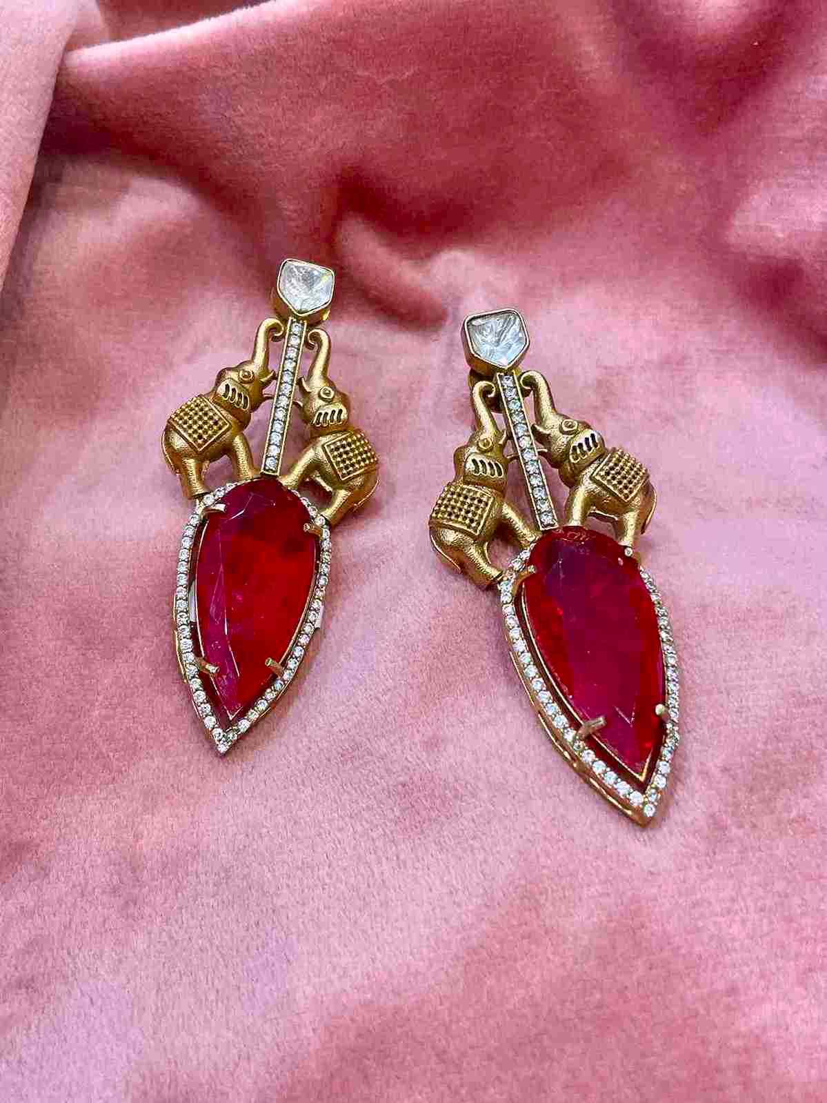 GAJA RED DOUBLET EARRING image 0
