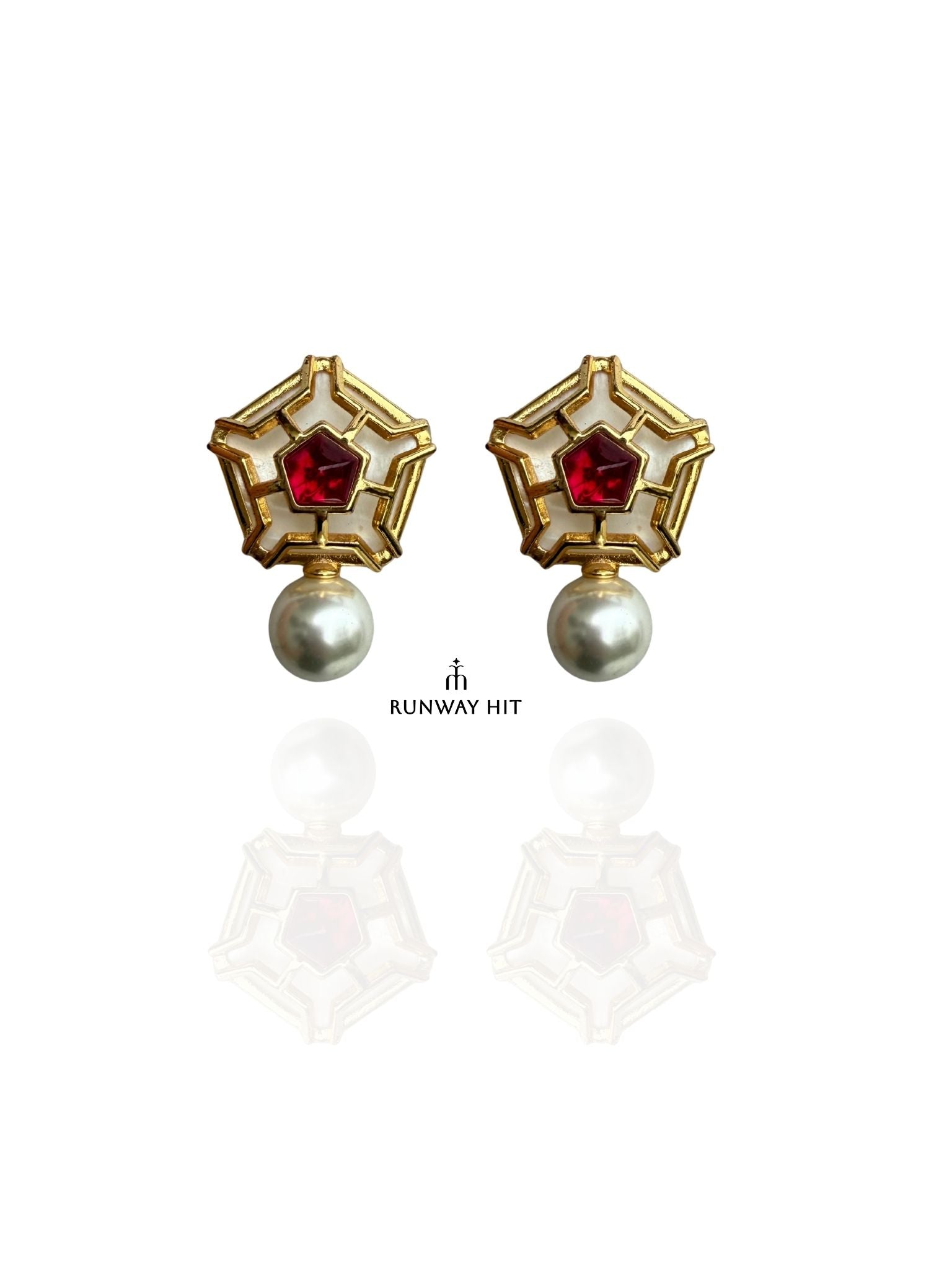 ENAMEL PEARL STUD