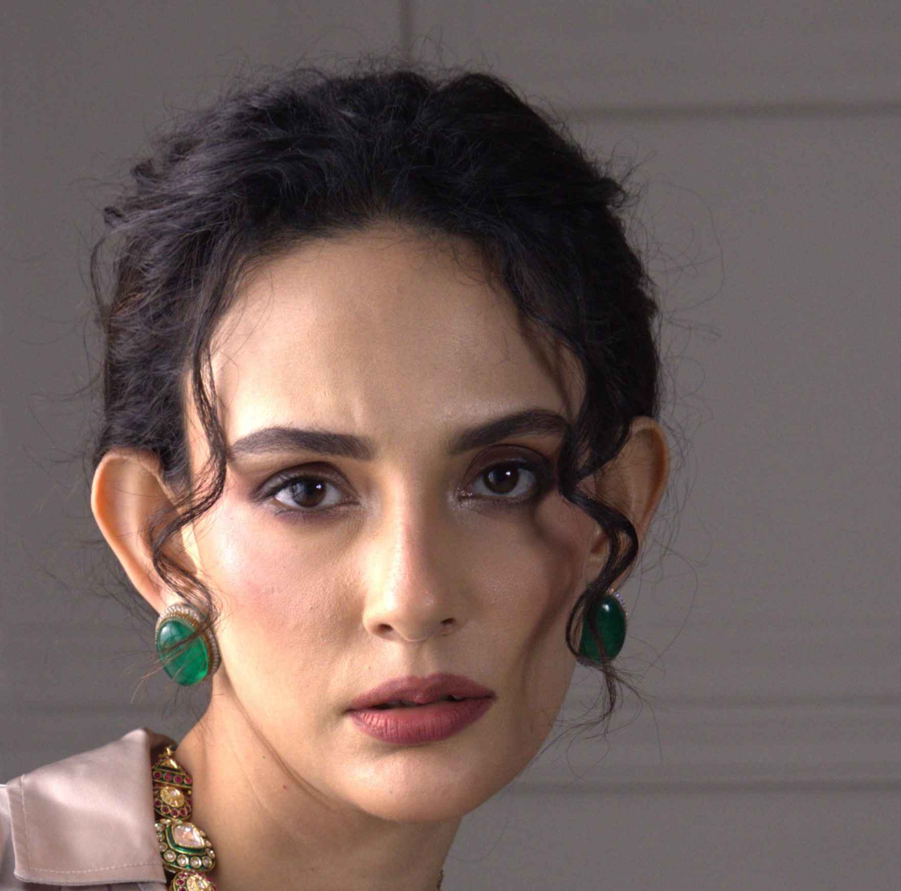 ARIZONA EMERALD STUD image 0