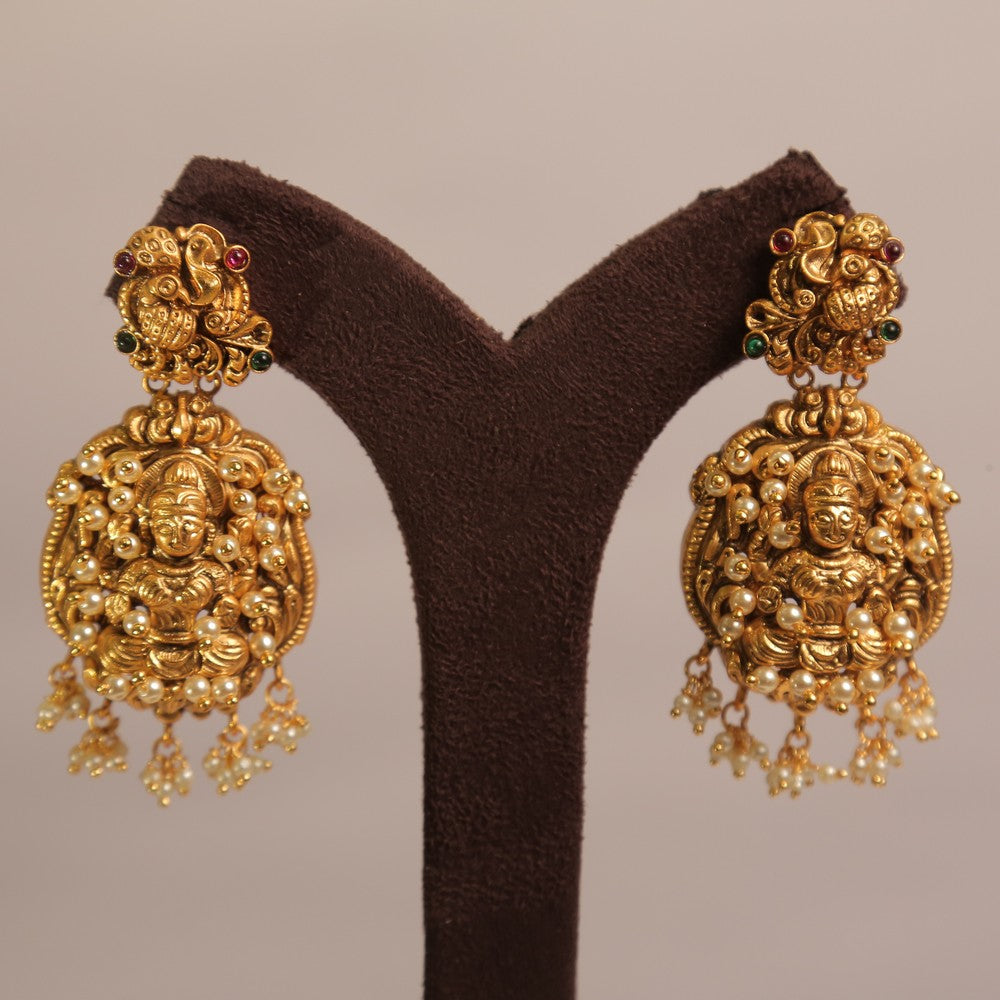 Bhavika Necklace with Earrings Set image 1