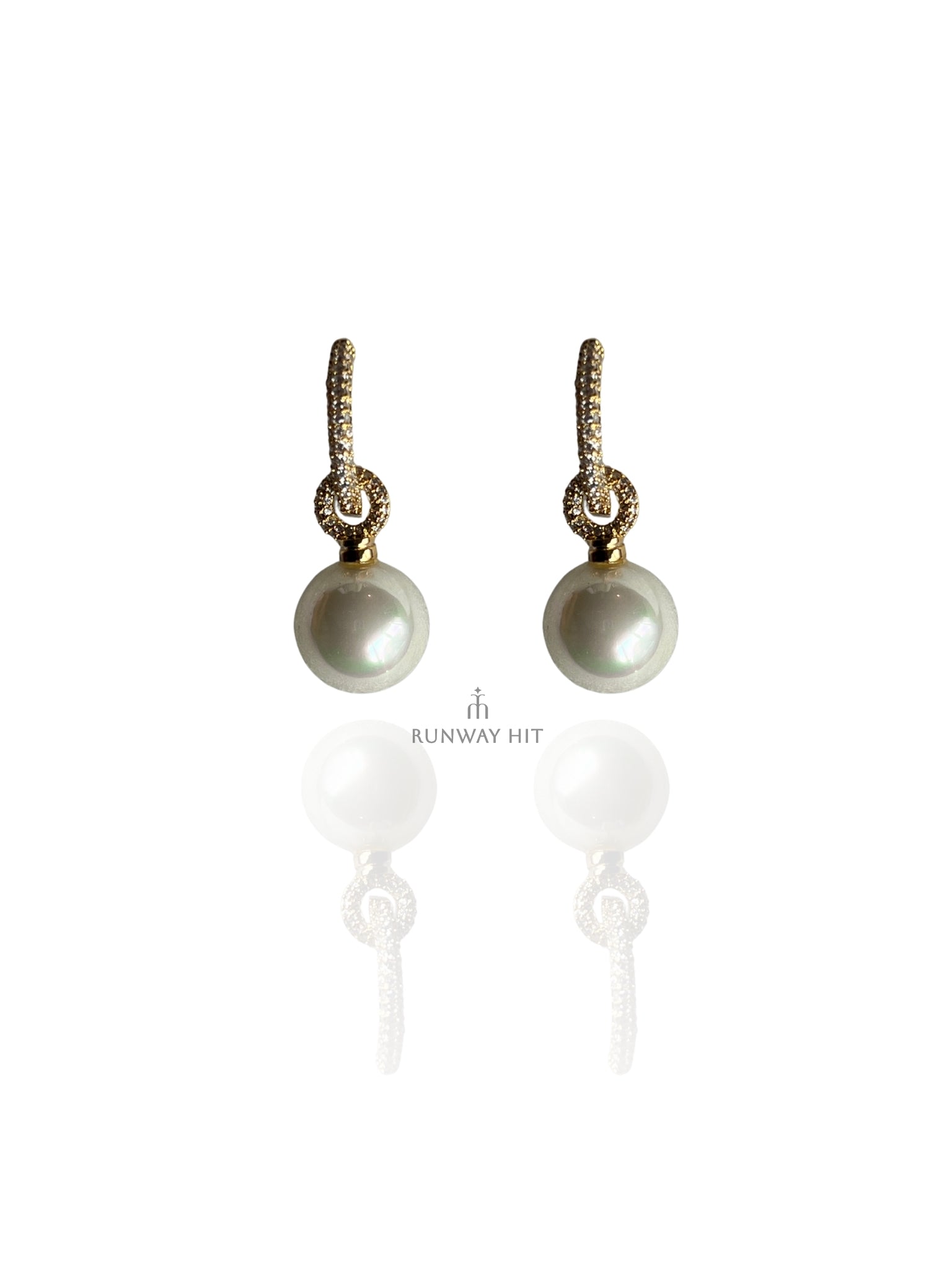 PURE SILVER PEARL EARRING