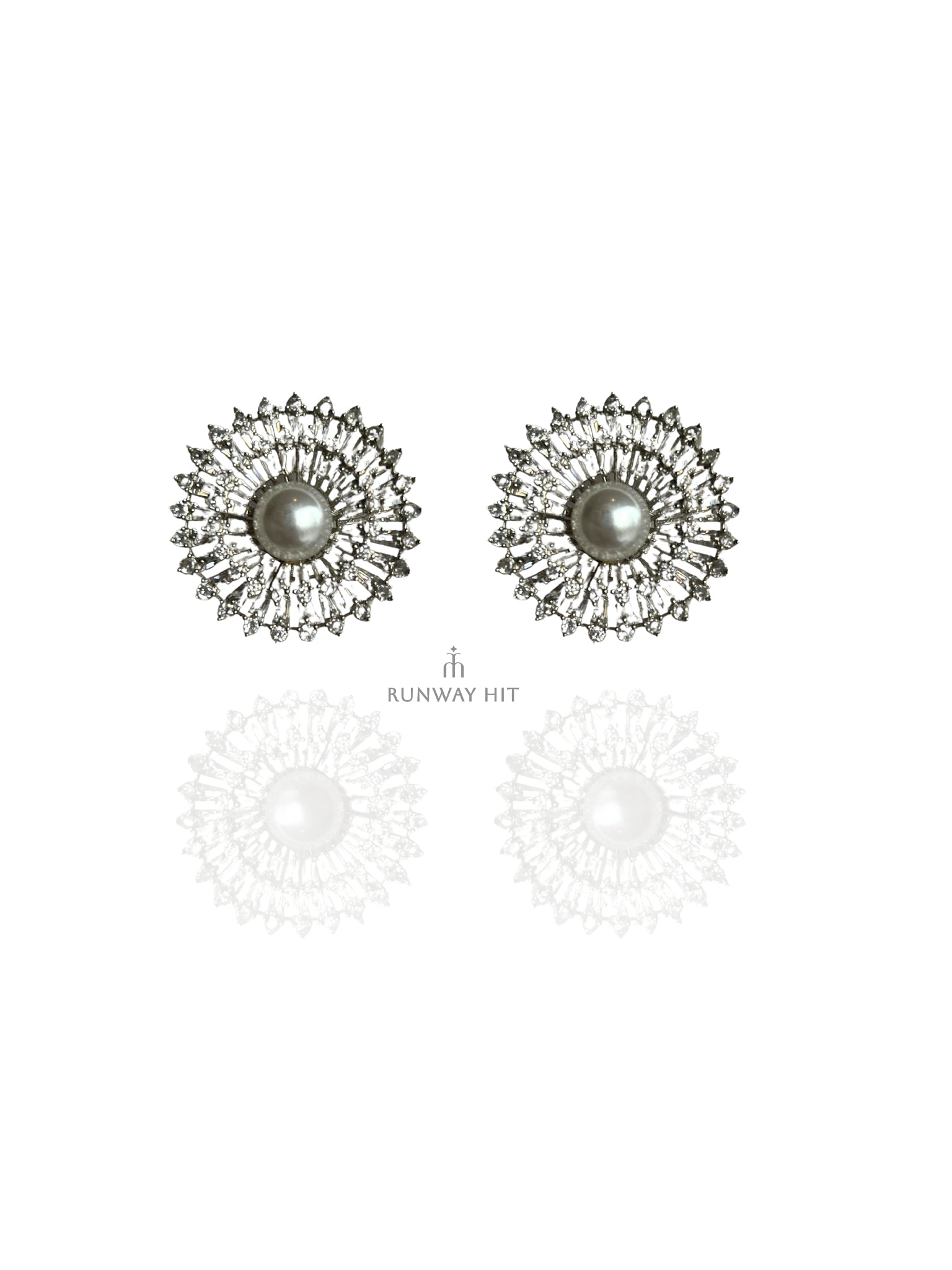 PEARL DIAMOND STUD
