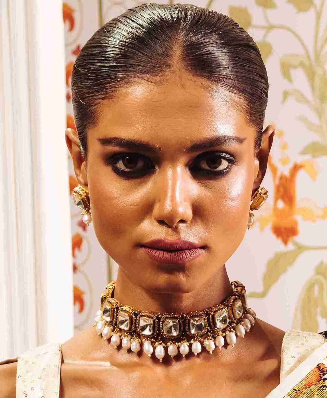 MITALI KUNDAN CHOKER SET image 1