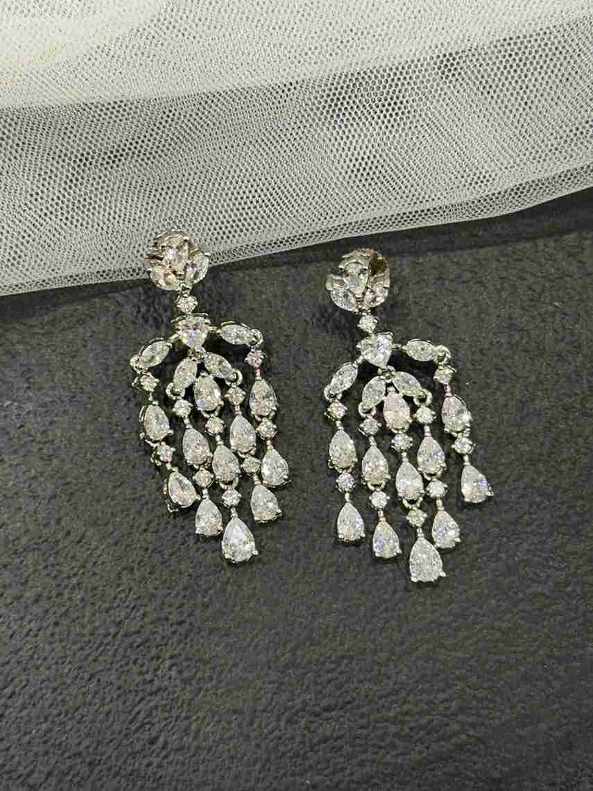 MAISIE DIAMOND EARRING image 0