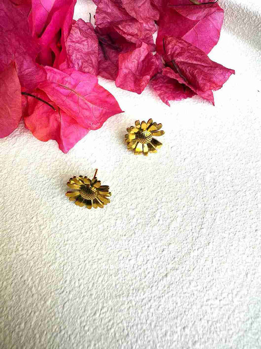 DAISY STUD image 0