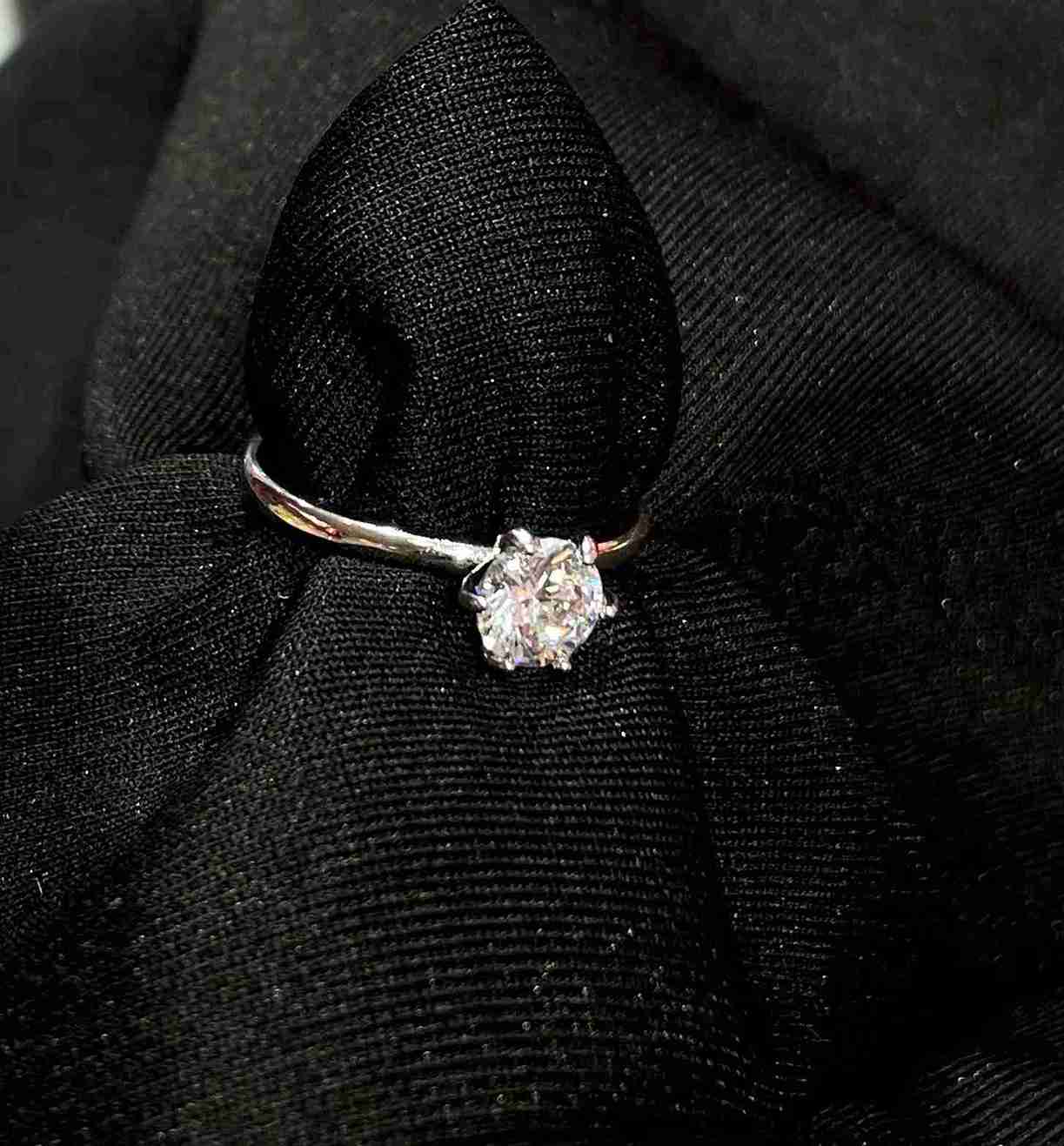 DALLAS SOLITAIRE SILVER RING image 0