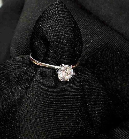 DALLAS SOLITAIRE SILVER RING image 0