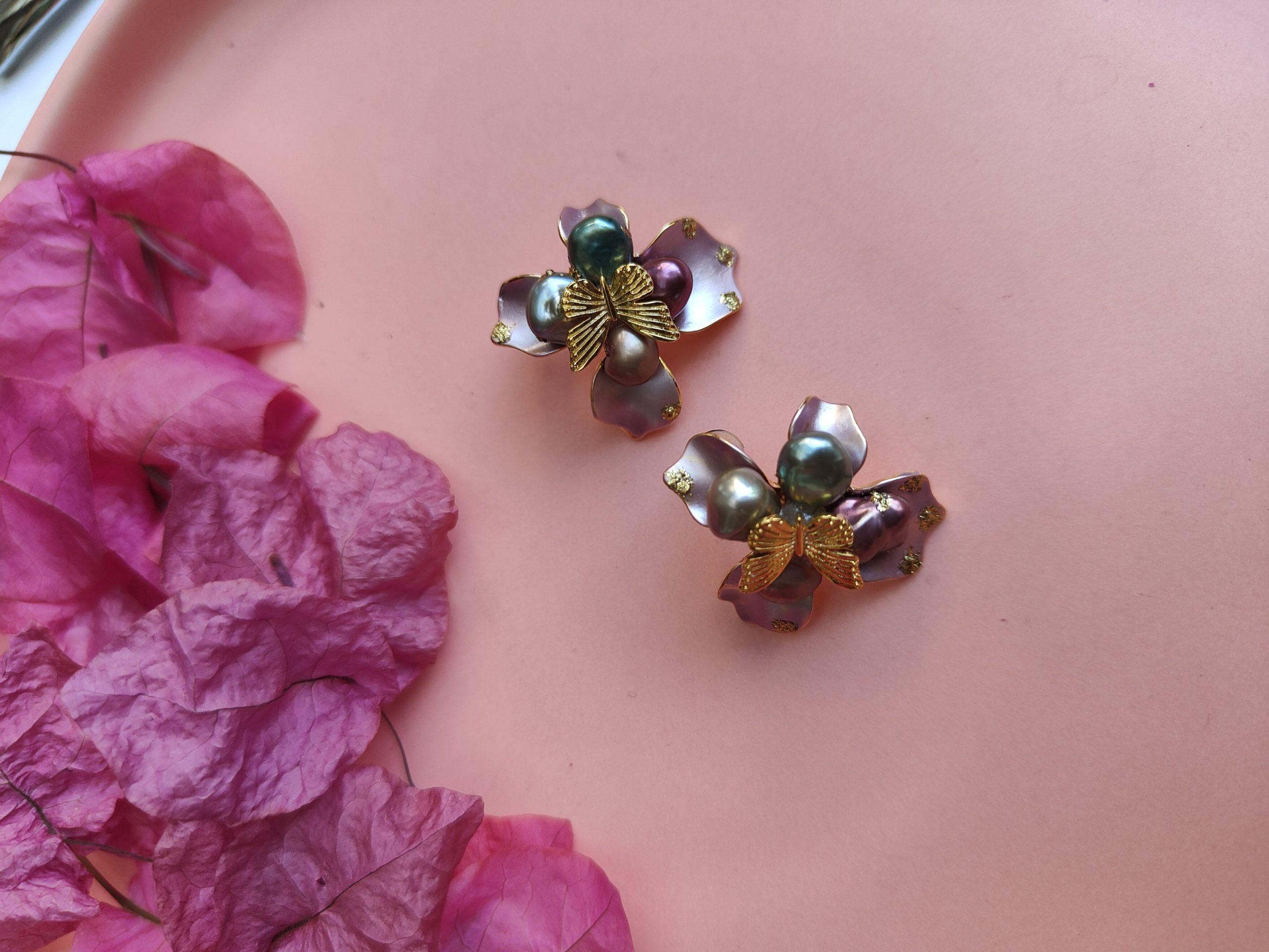Resin Mutlicolor Flower Stud image 0