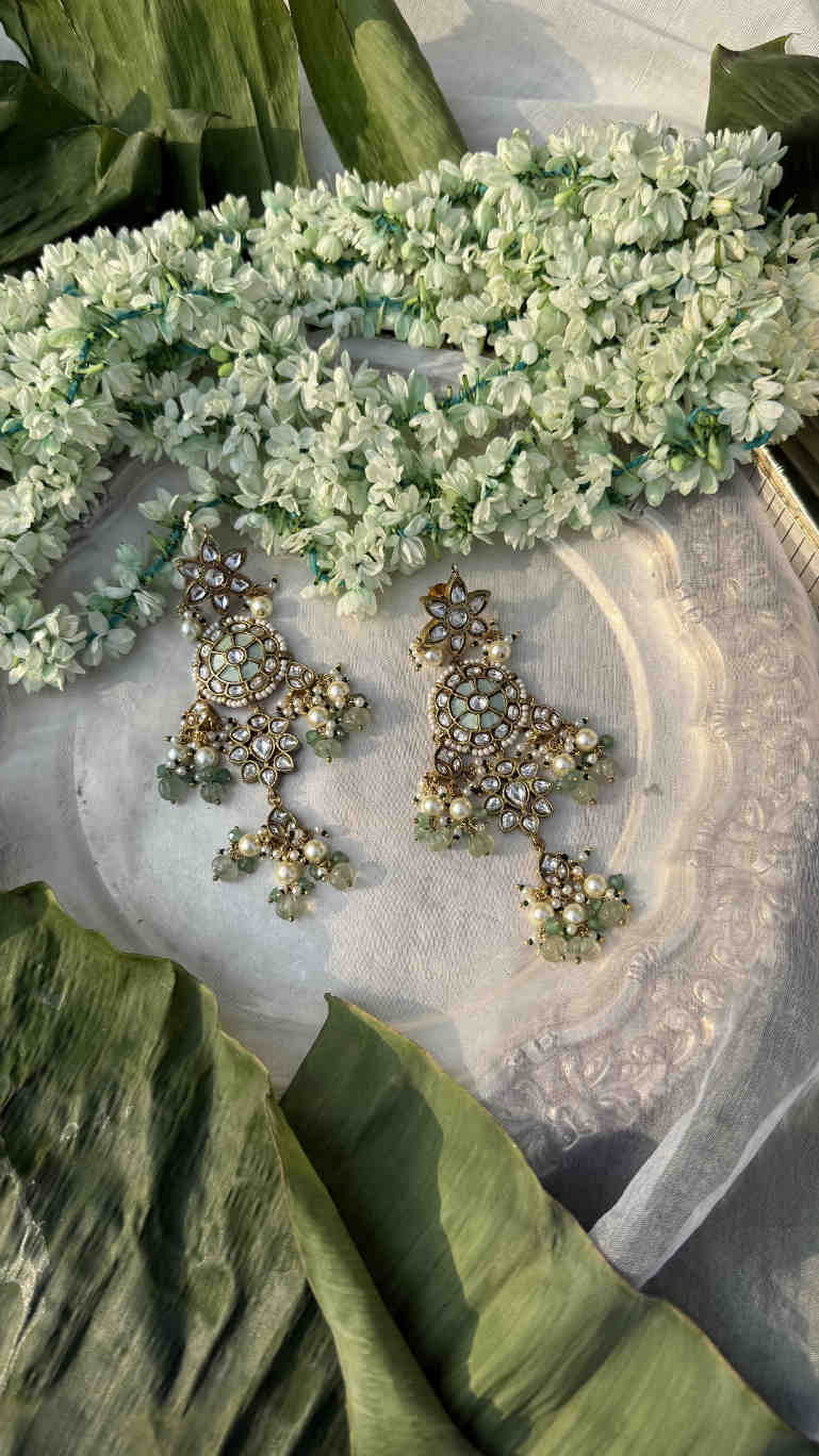 NEHA PURE SILVER EARRING