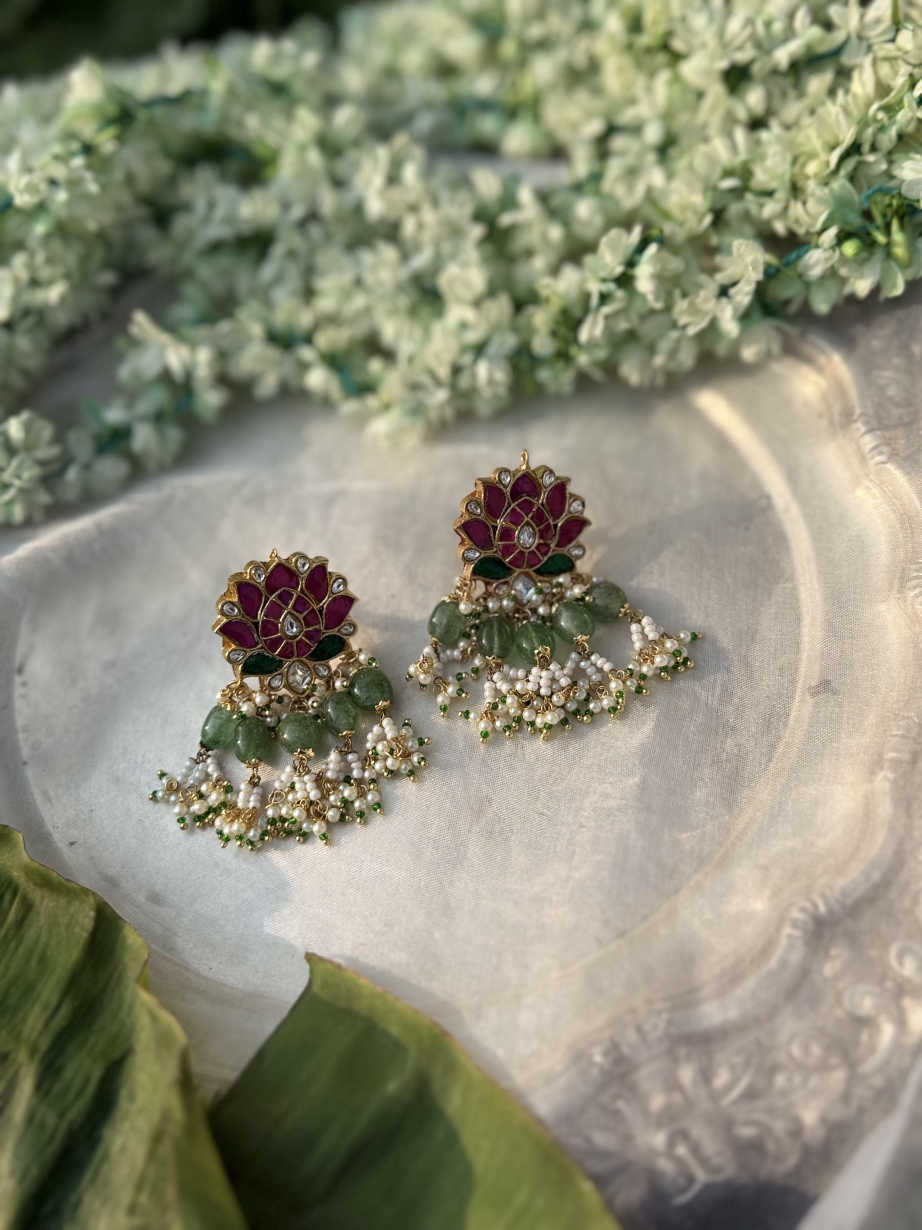 LOTUS PURE SILVER STUD