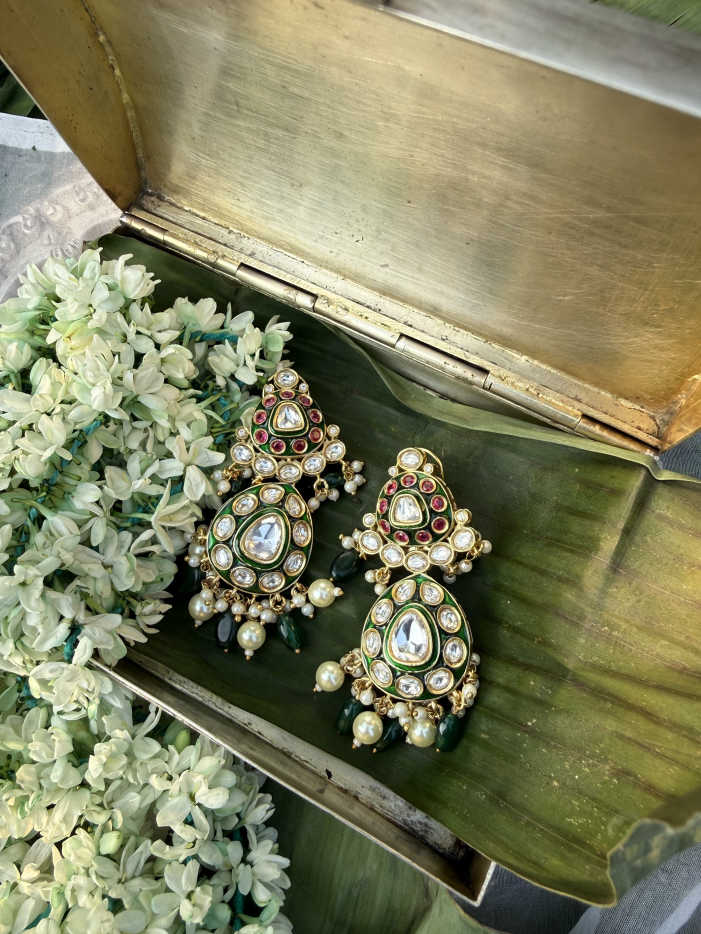 ZURI POLKI LONG EARRING