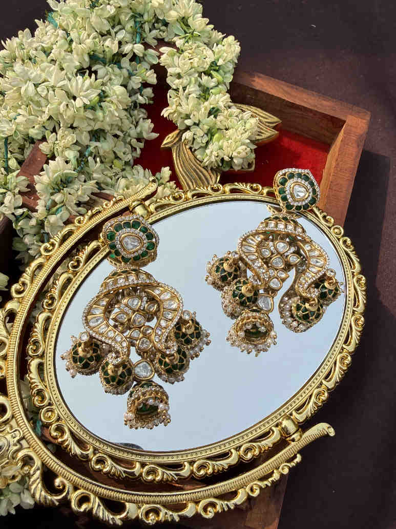 HARSHALI GREEN EARRING