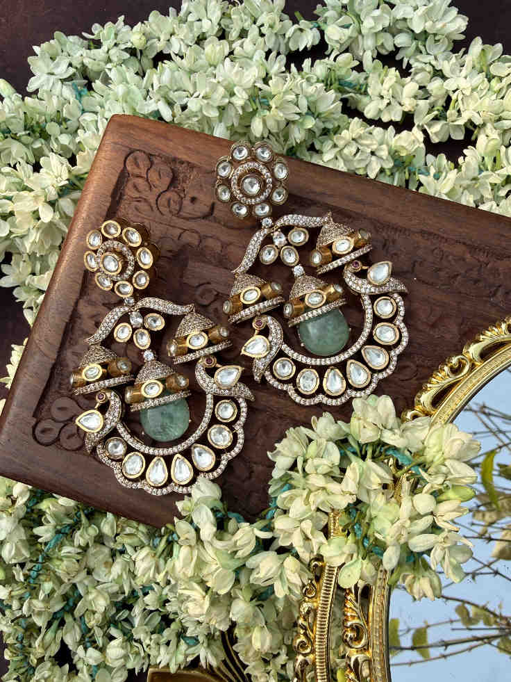 PRIYA MINT GREEN POLKI EARRING