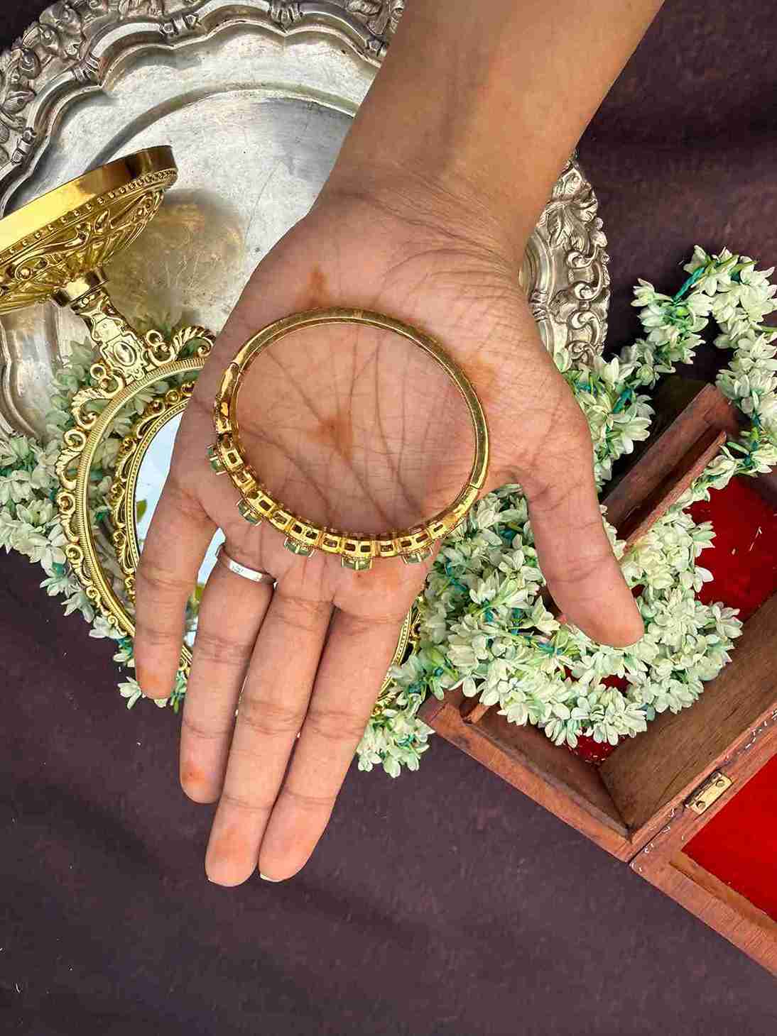 SARIKA MINT GREEN BRACELET