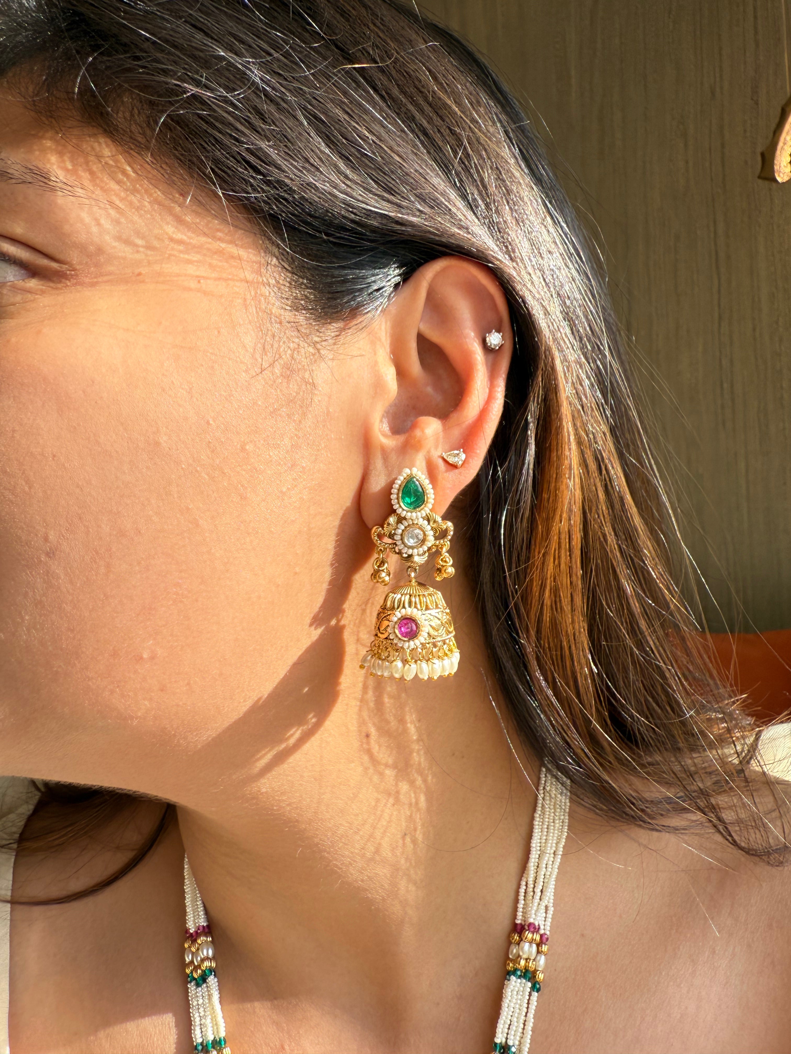 JANVI LONG TEMPLE SET