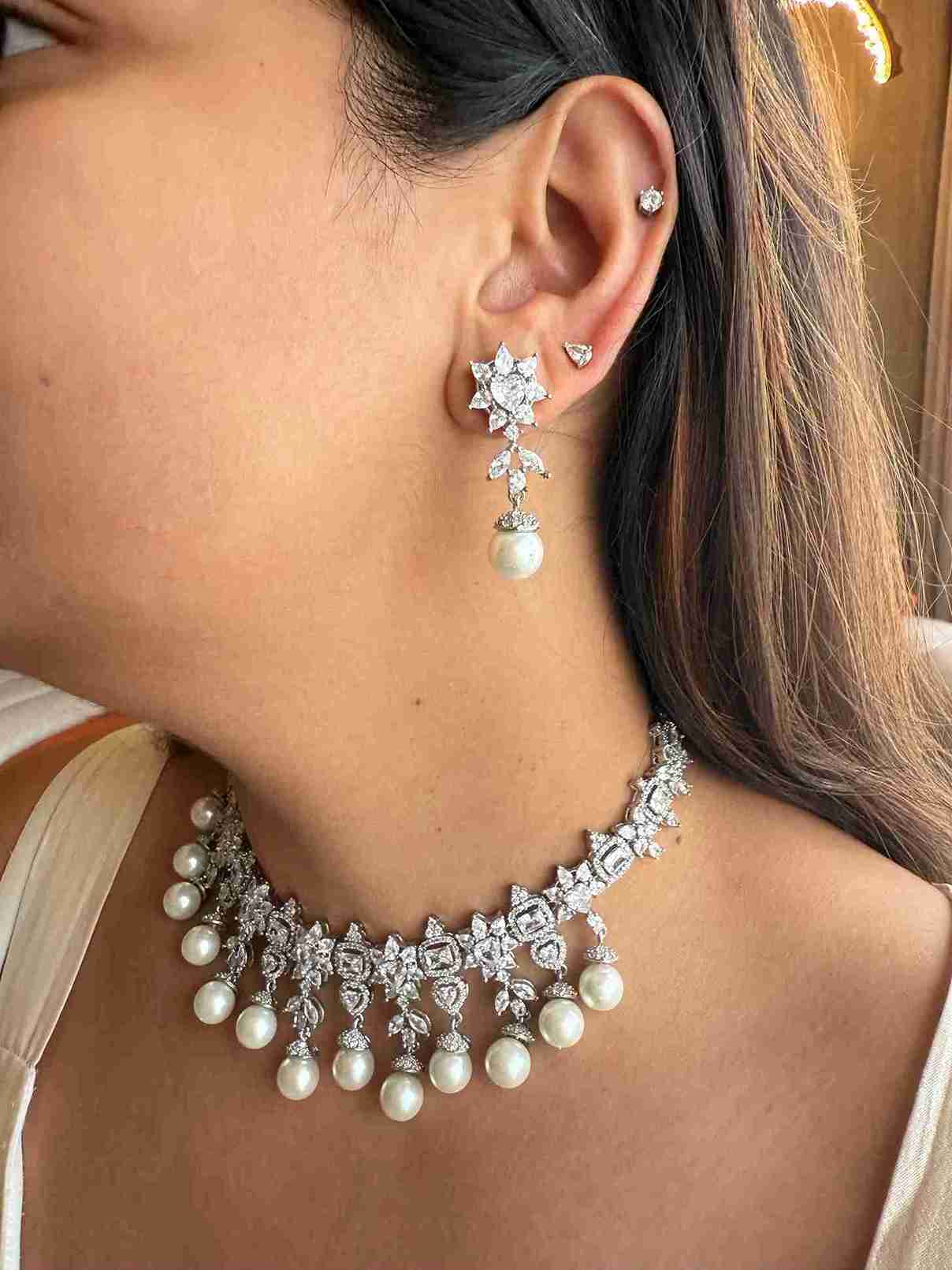 MILLY DIAMOND WITH PEARL SET