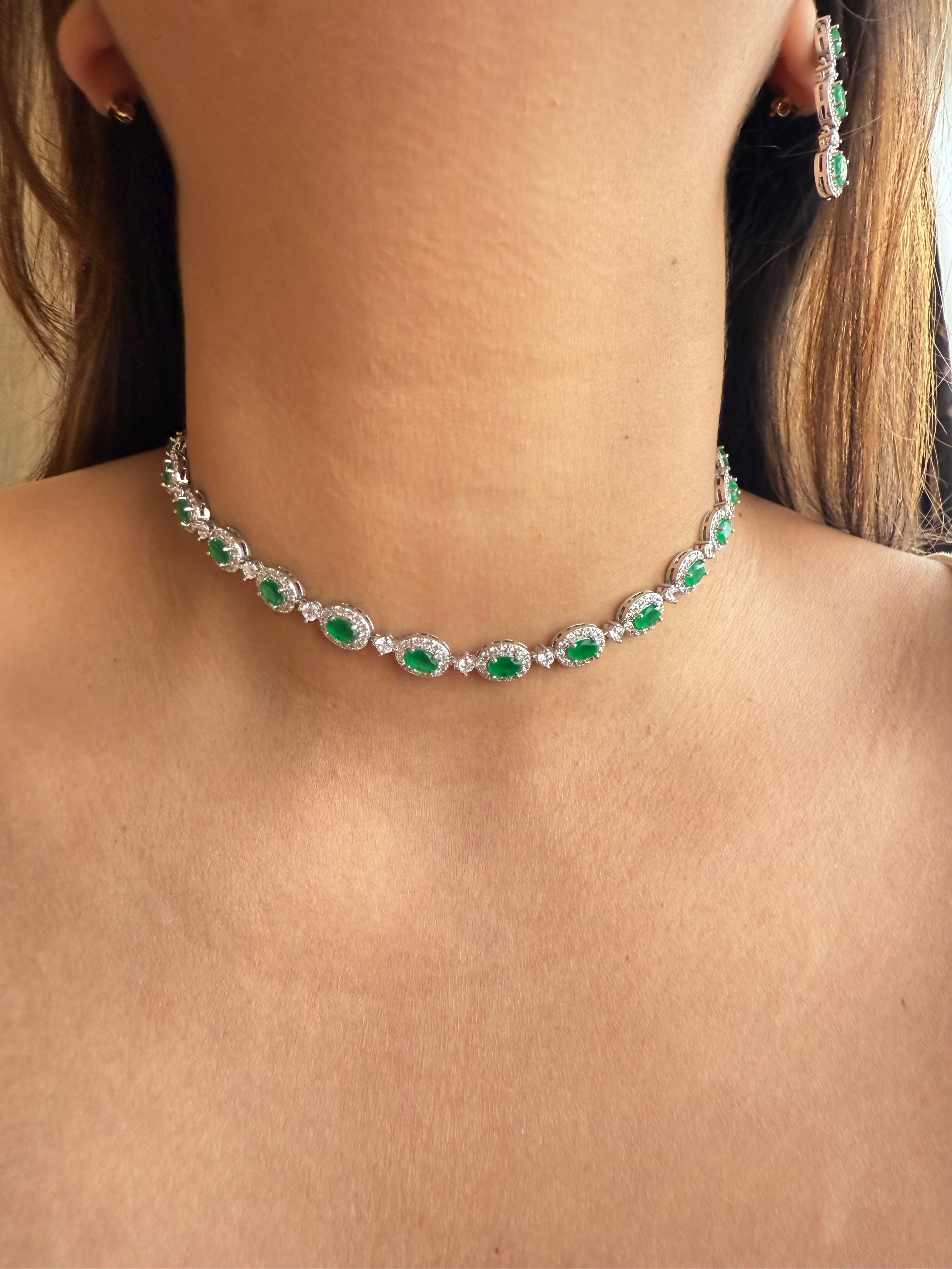 SHERLY GREEN DIAMOND SET