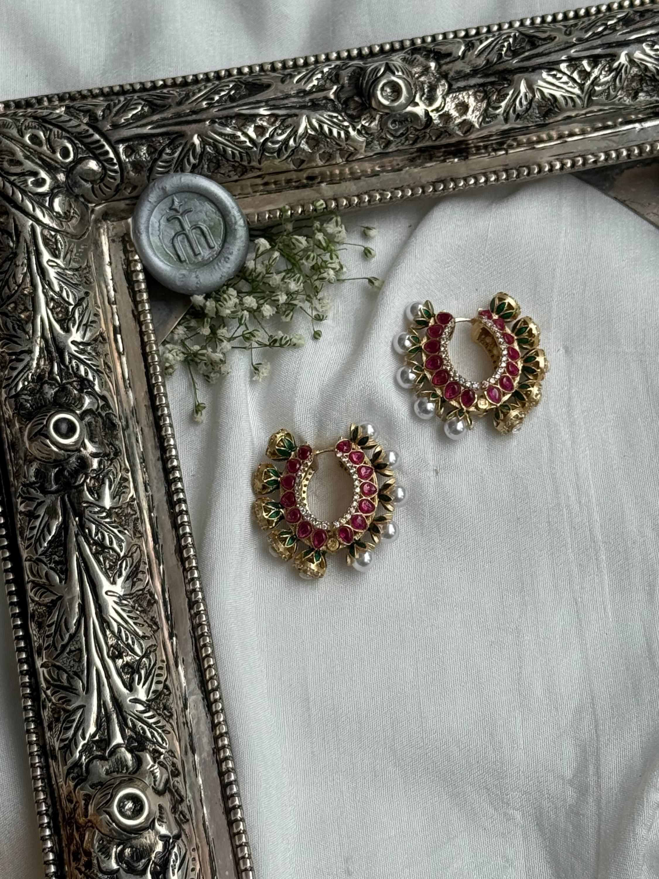 Saakshi Reversible Bali