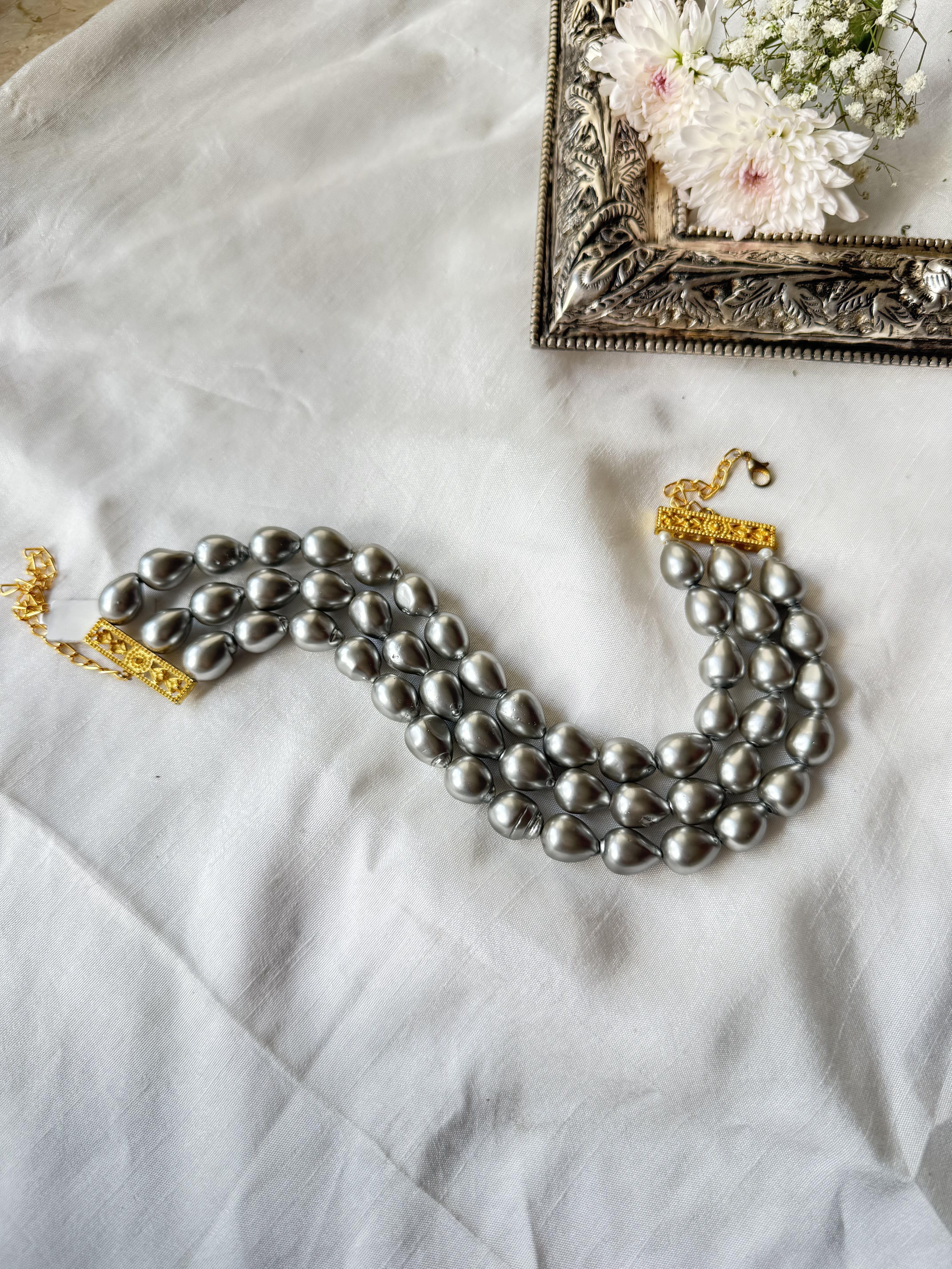 BAROOQUE PEARL 3 LINE CHOKER