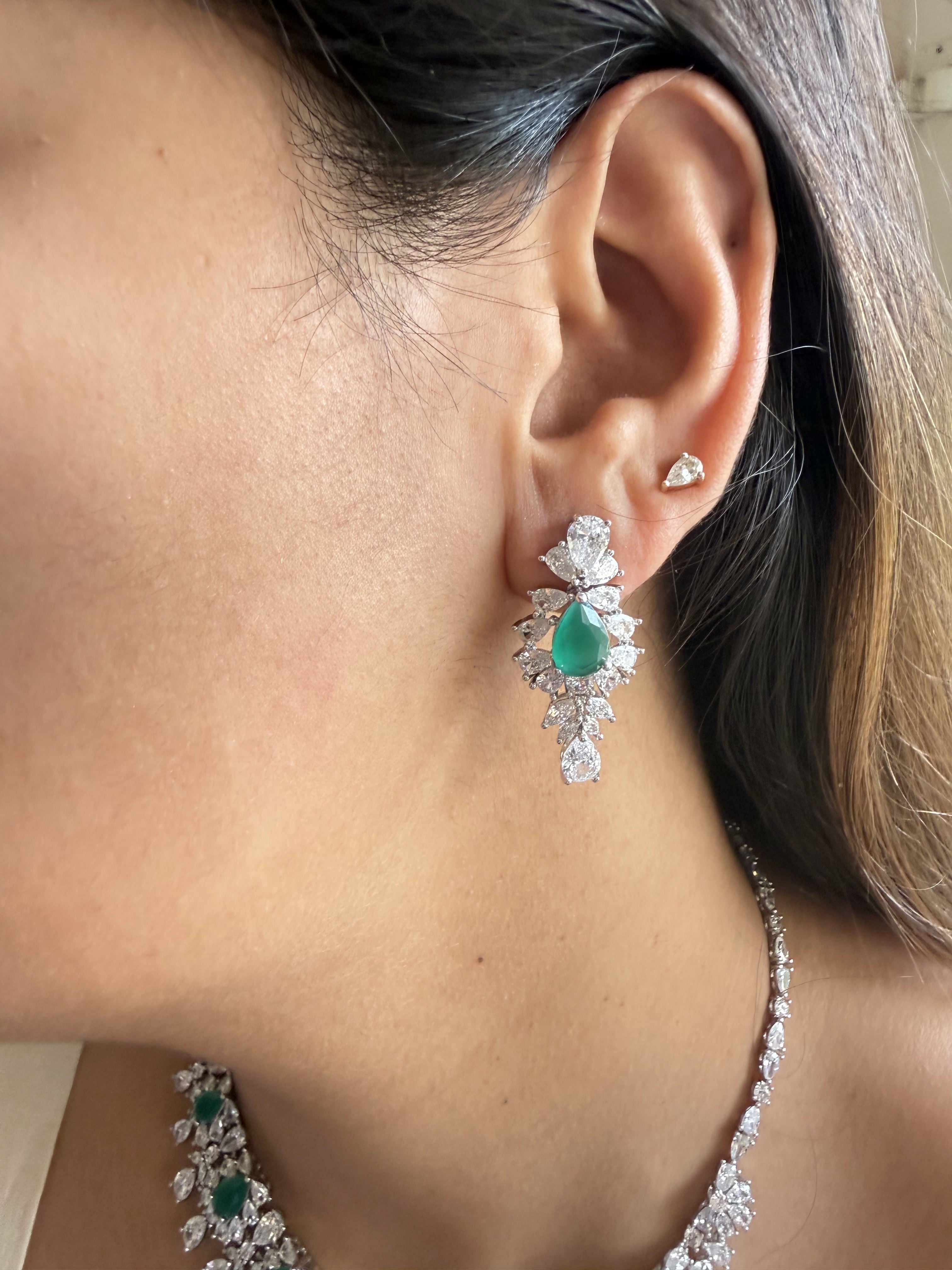 ALPHER GREEN NECKLACE SET