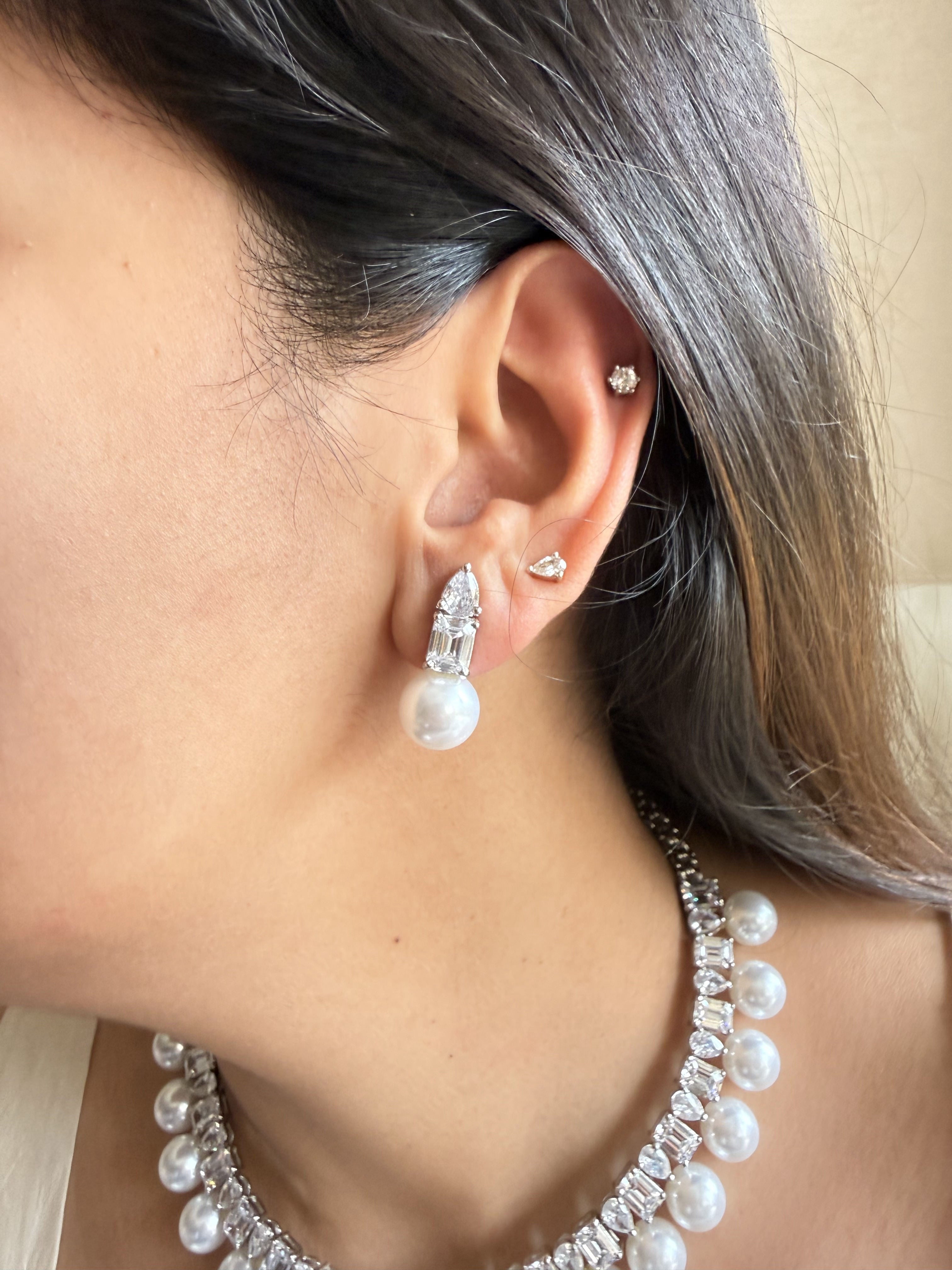 MAQQUIN PEARL DIAMOND SET