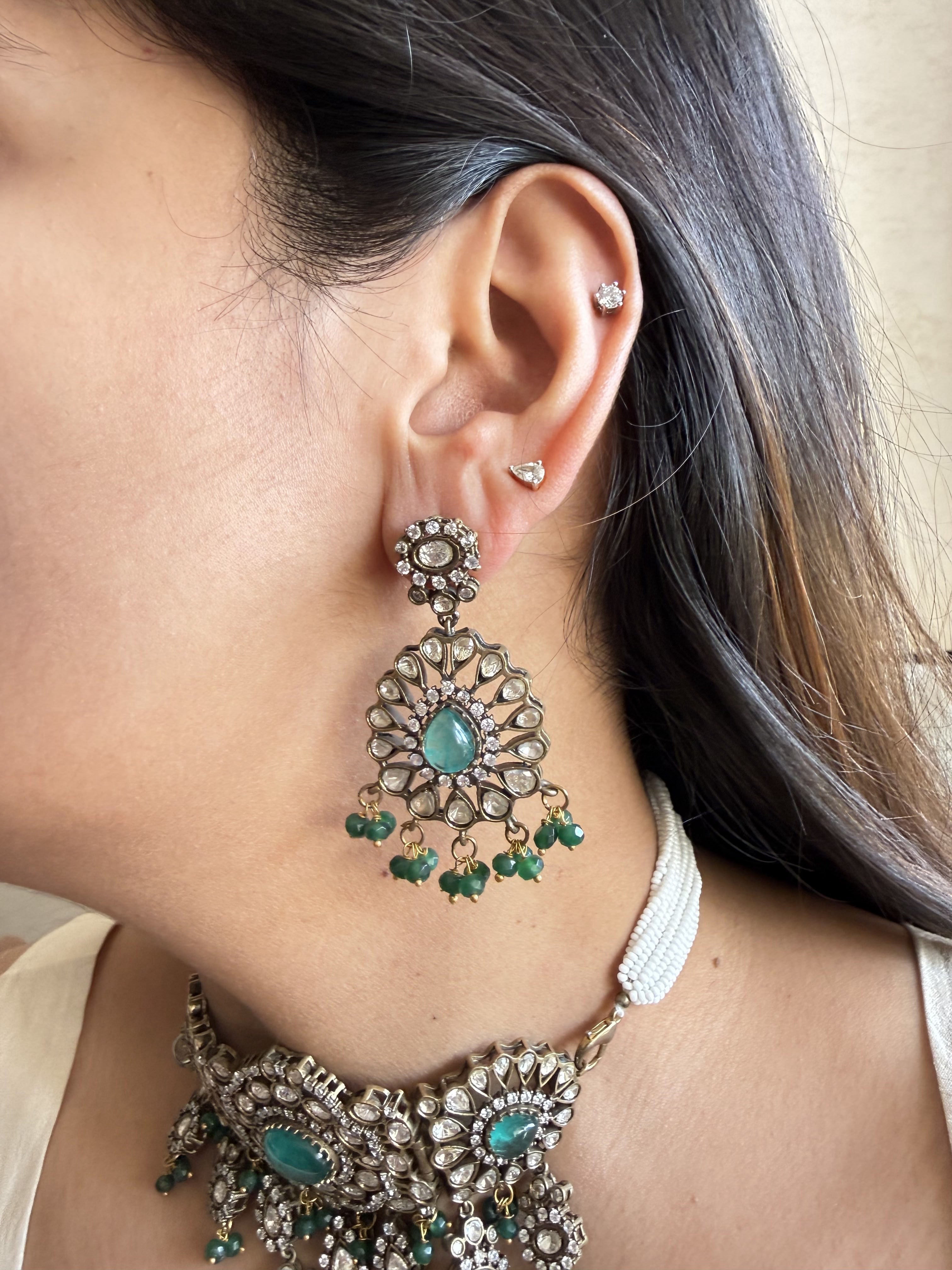 Purvika Victorian set