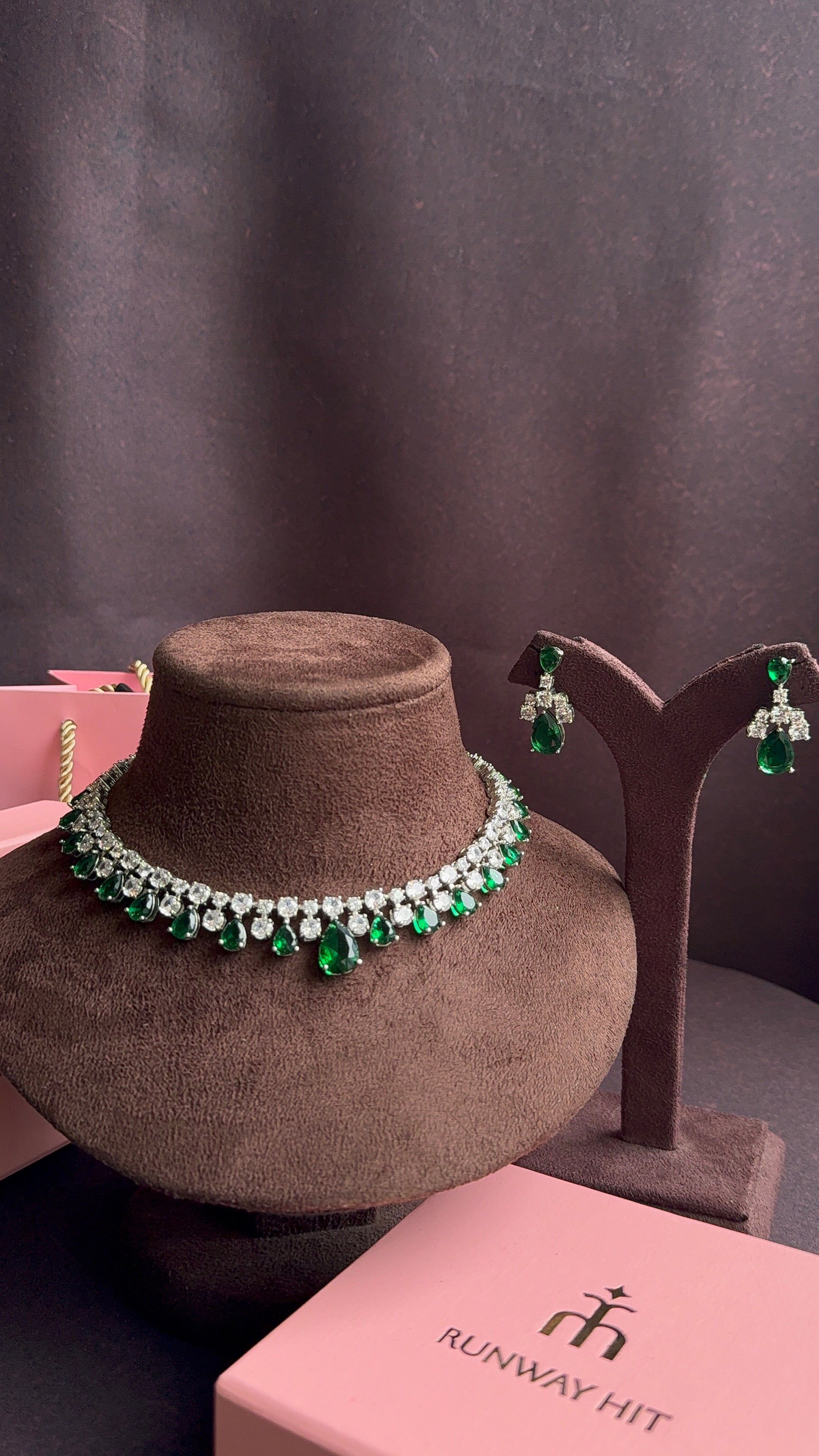 OPAL GREEN NECKLACE SET