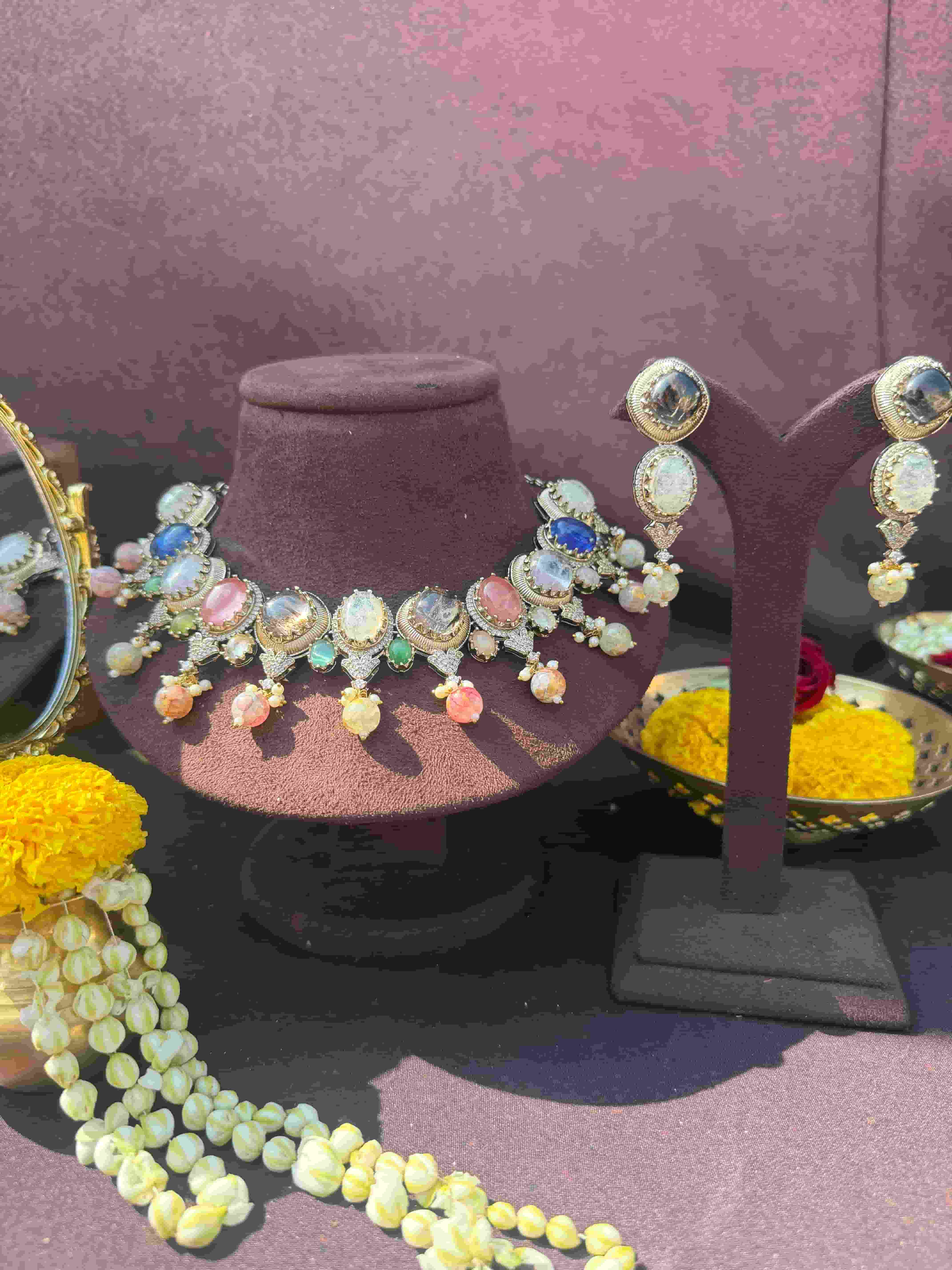 YASHI SABYA NECKLACE SET