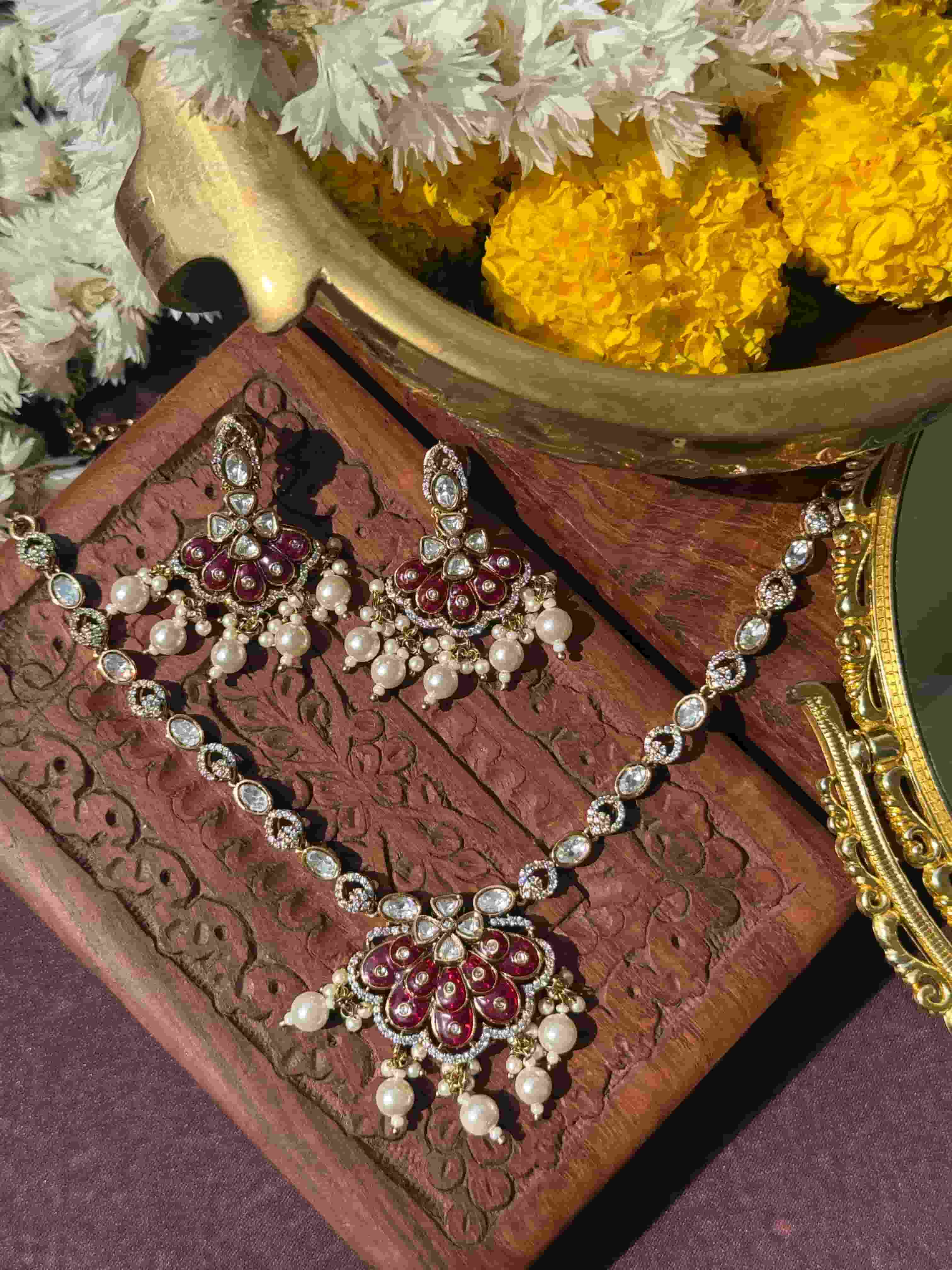ASHIKA NECKLACE SET