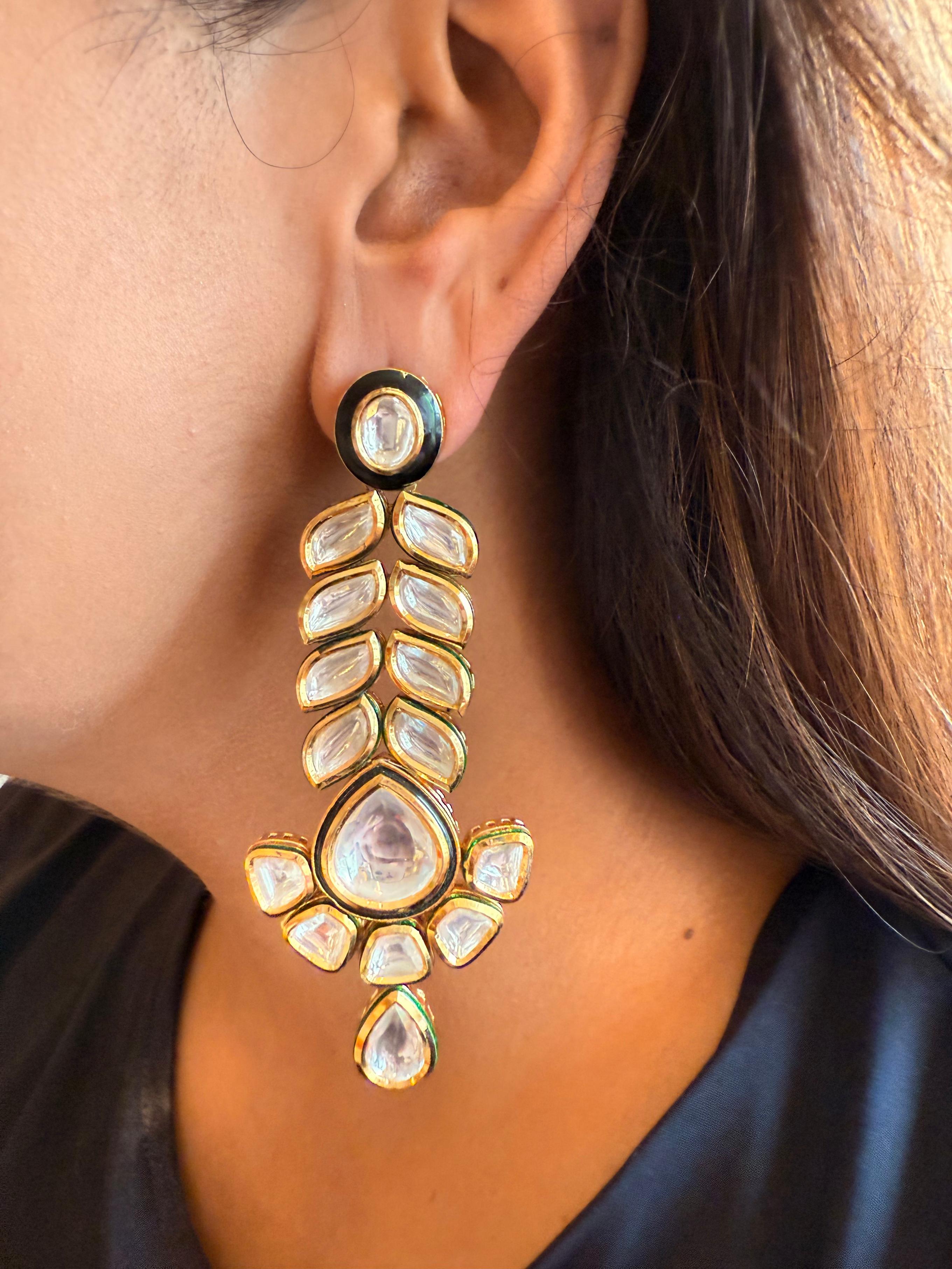 SUCHITA POLKI EARRING