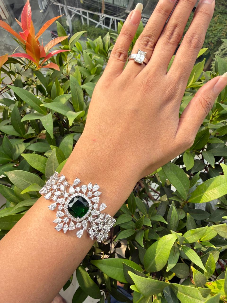 KHLOE GREEN DIAMOND TENNIS BRACE