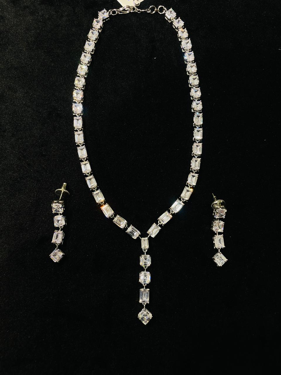 JUDE DIAMOND NECKLACE SET