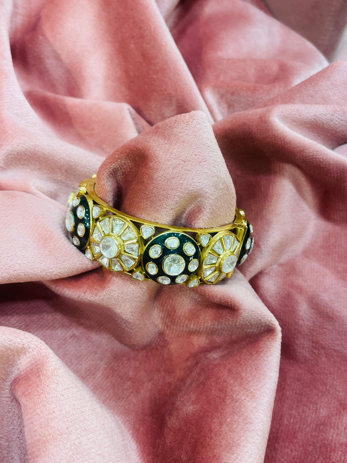 TIA MOISSANITE POLKI BANGLE