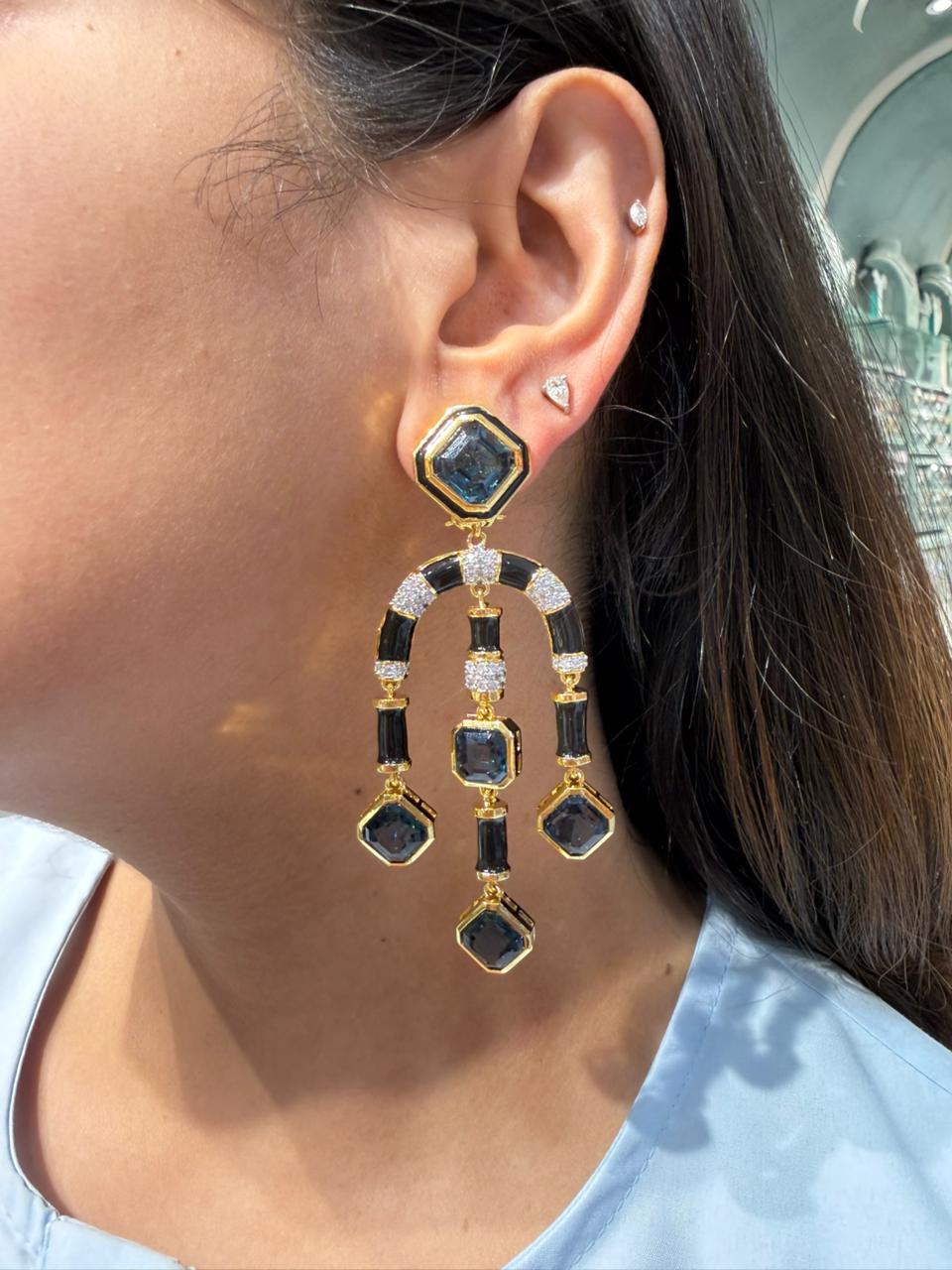 JASMIN ENAMEL EARRING