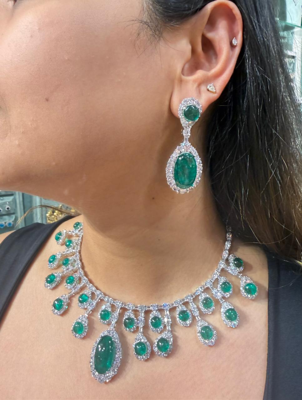ELSA EMERALD NECKLACE SET