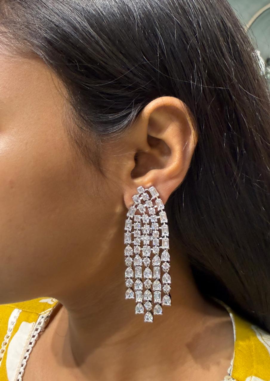 MADDY DIAMOND EARRING