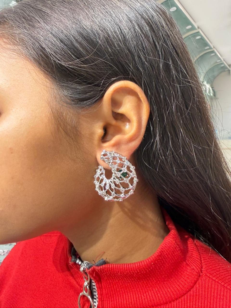 DIAMOND NET EARRING