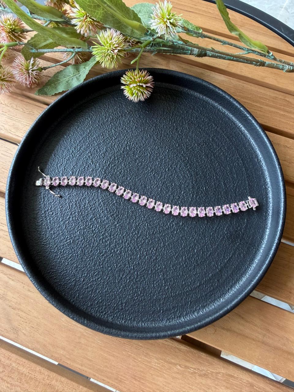 TIA SWAROVSKI BRACELET