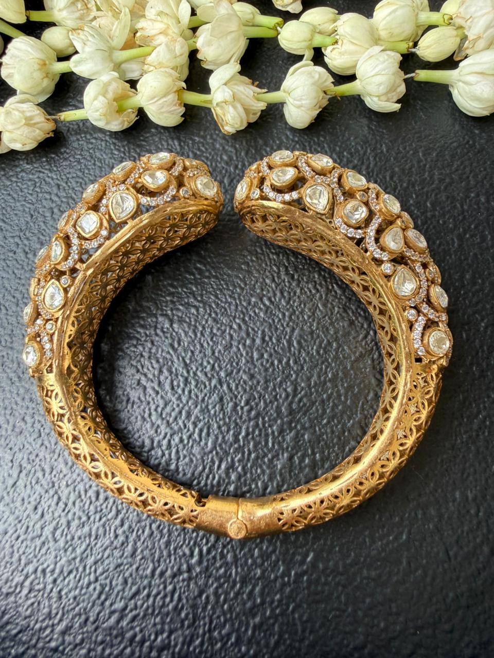 ANUSHREE POLKI BRACELET