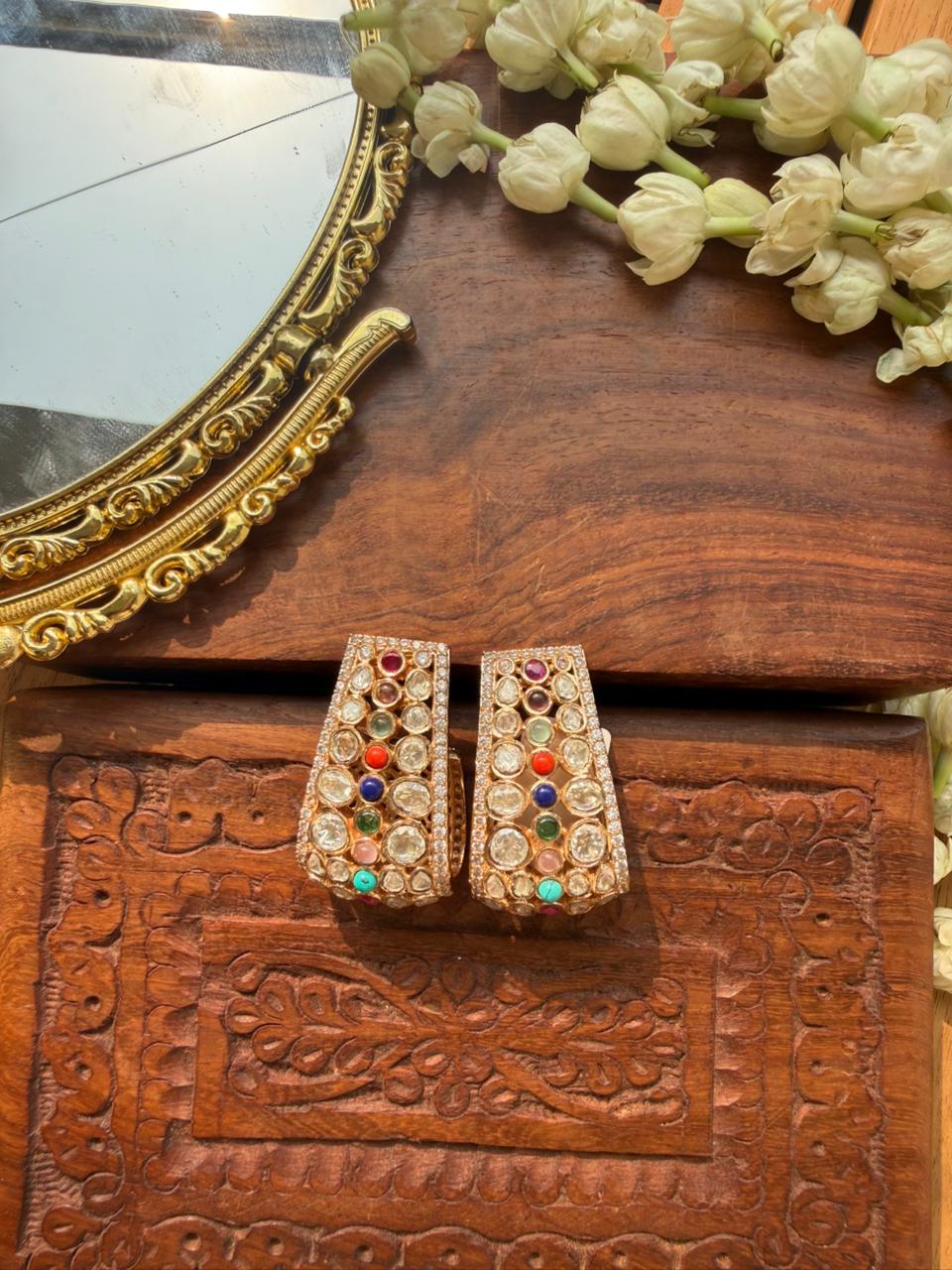 ARANYA NAVRATNA STUD