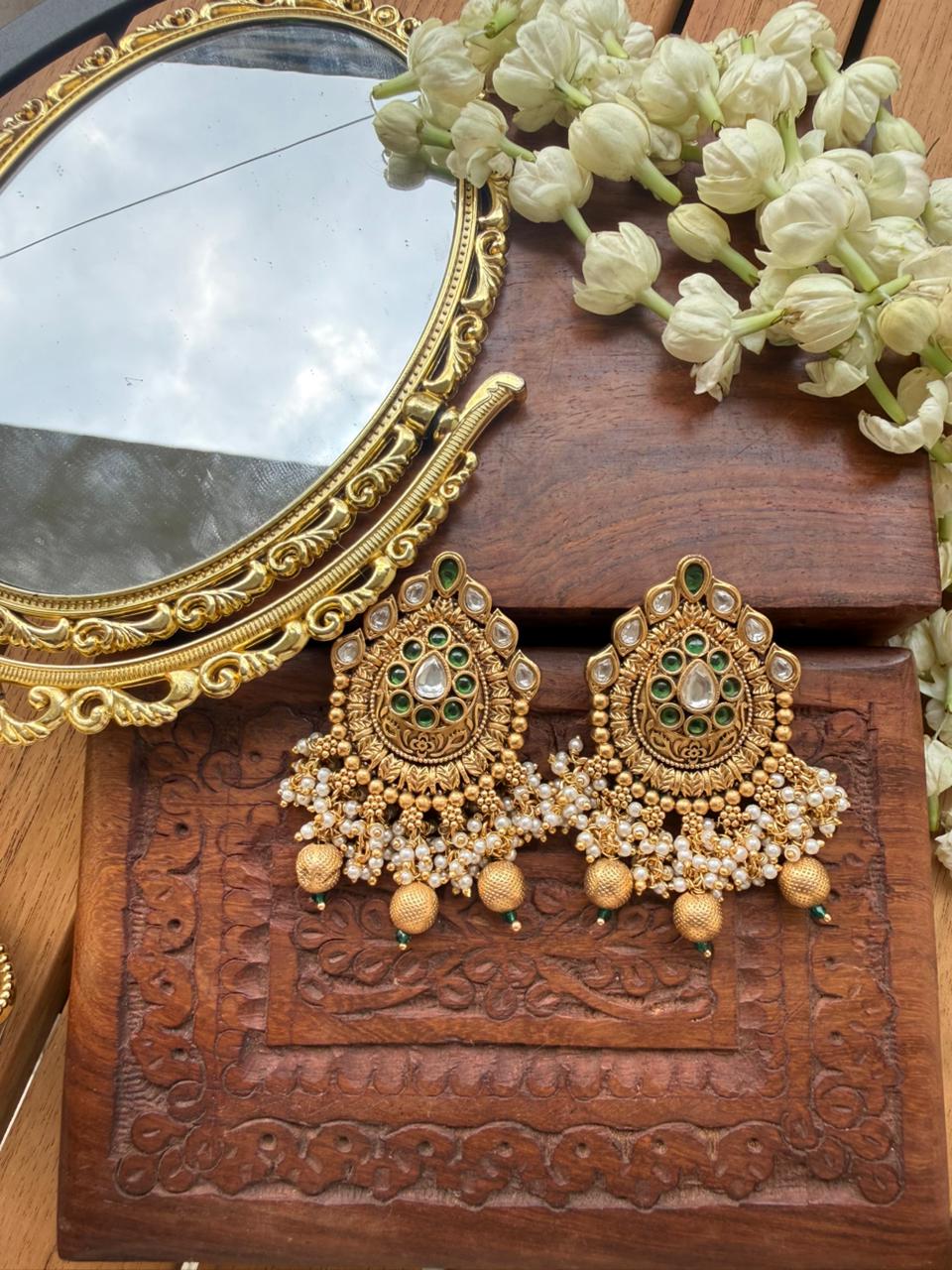 ITISHA GOLD STUD