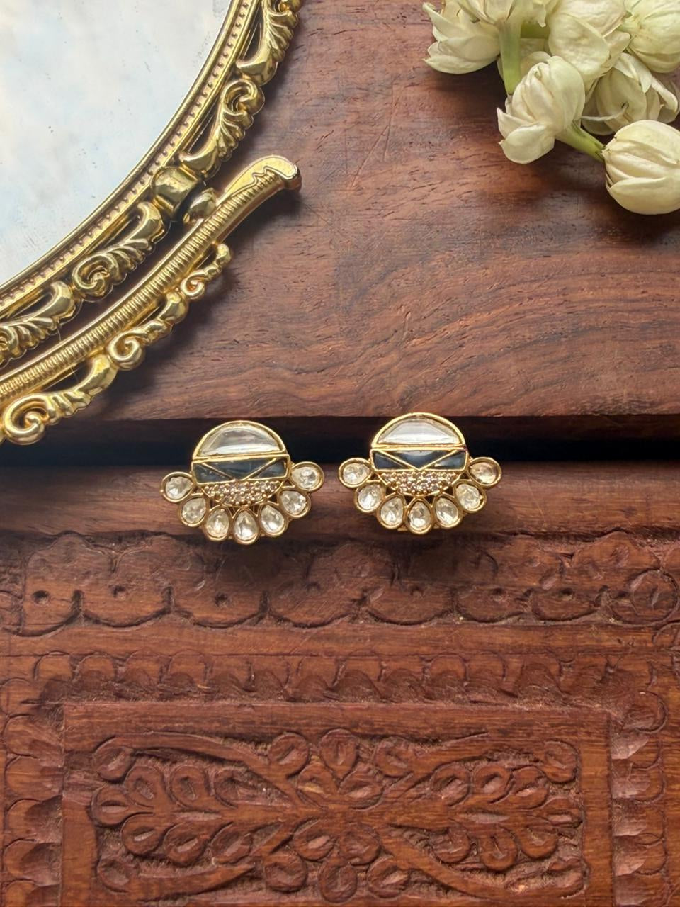 WAHI MINI POLKI STUD